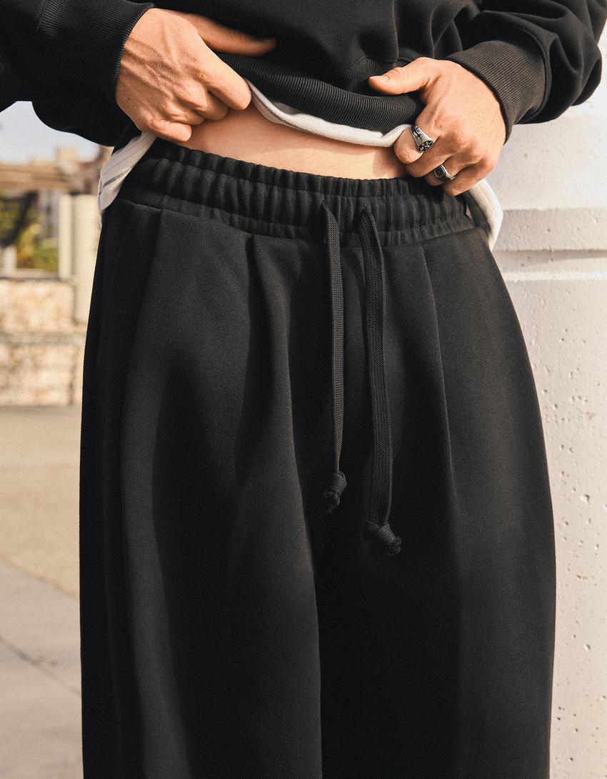 Super-Baggy-Hose mit Falten-Schwarz