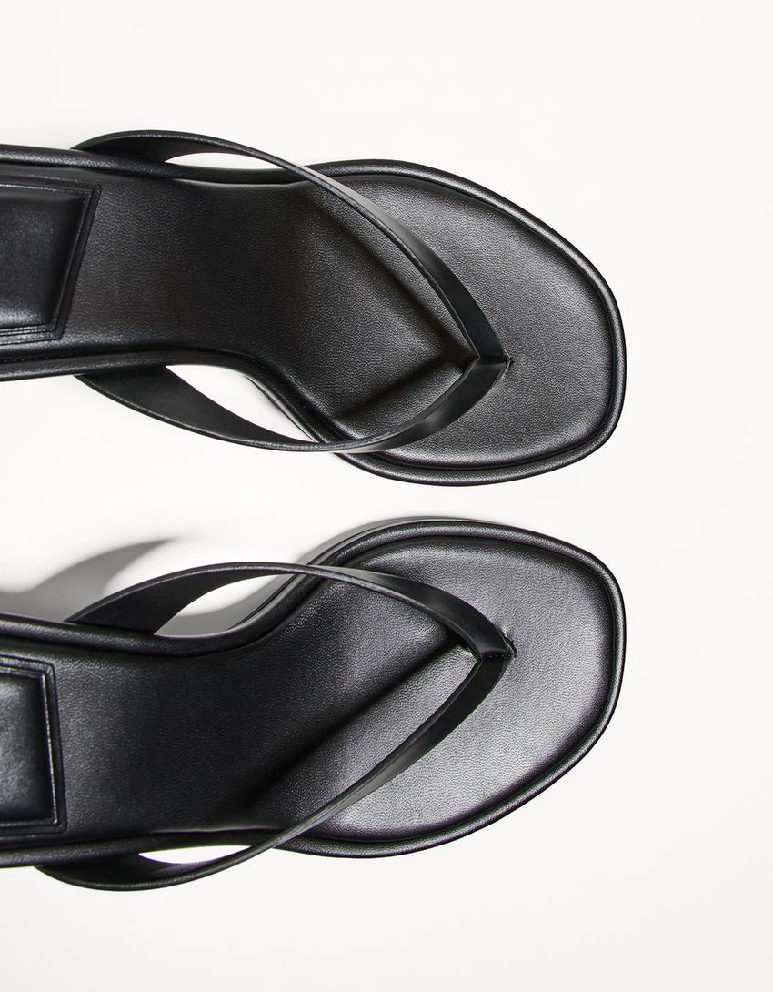 Sandales talon kitten heel-Noir