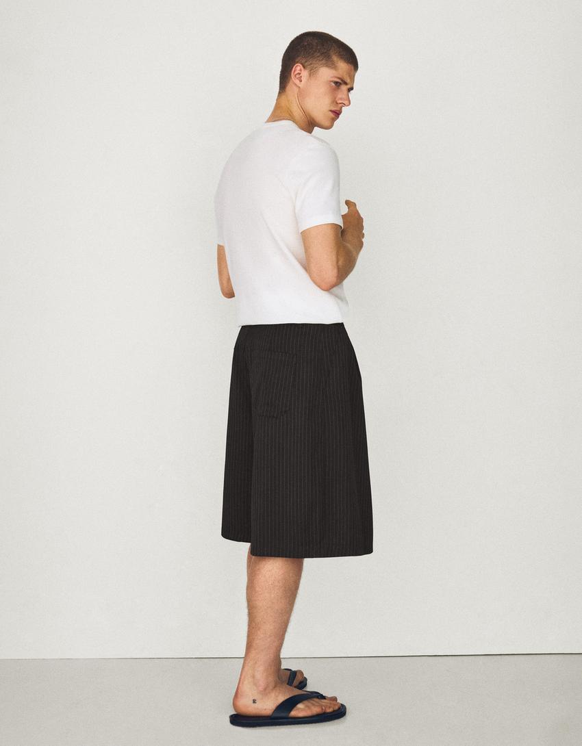 Wide-leg pinstripe Bermuda shorts with darts-Black