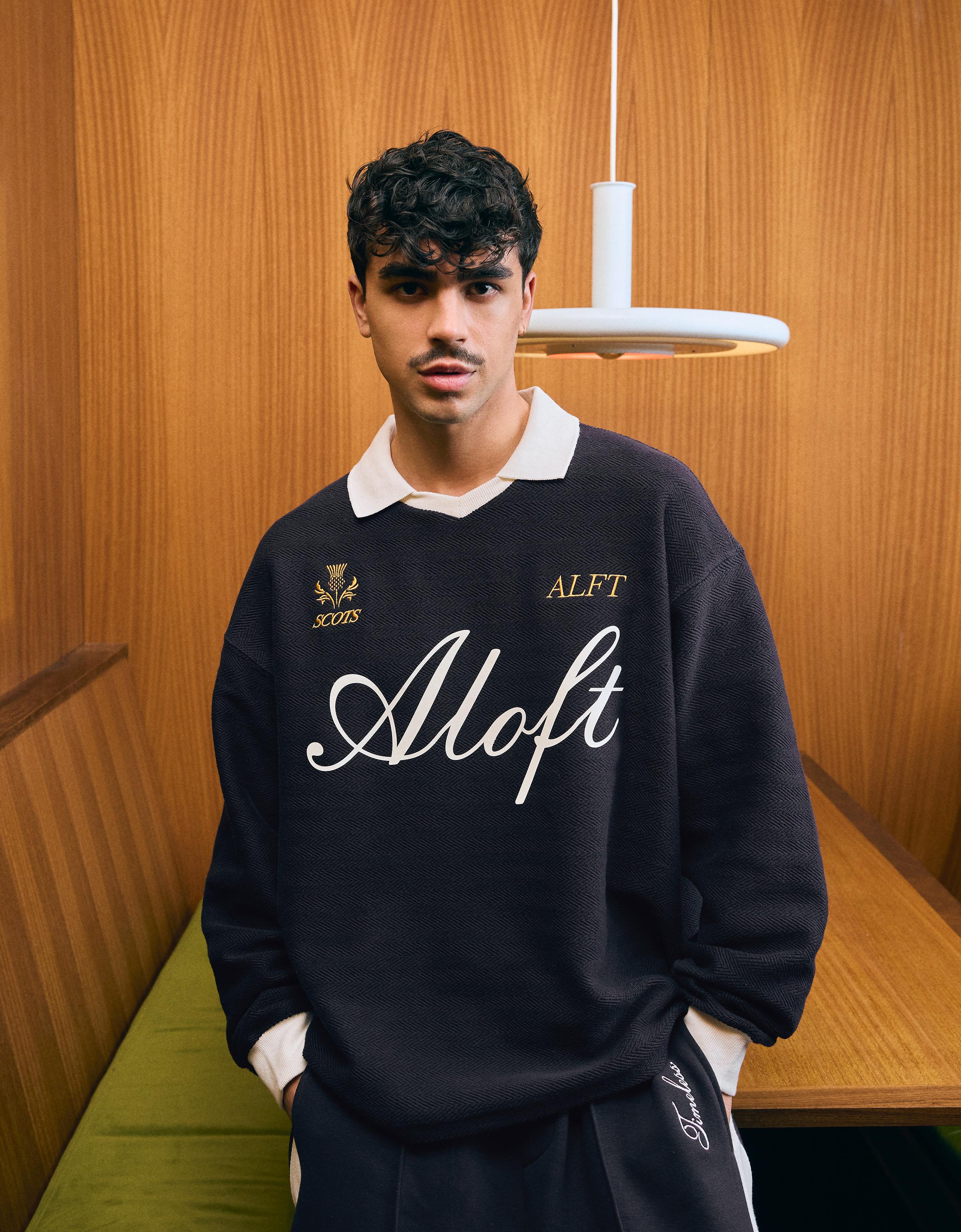 Bershka Boxy-Polo Mit Langen Ärmeln Und Print Herren Xl Marinenblau