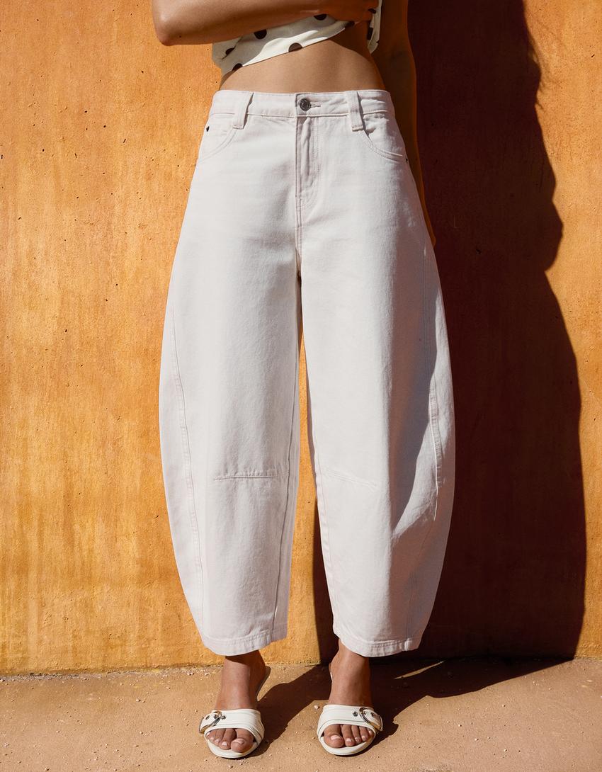 Cropped barrel trousers-Cream