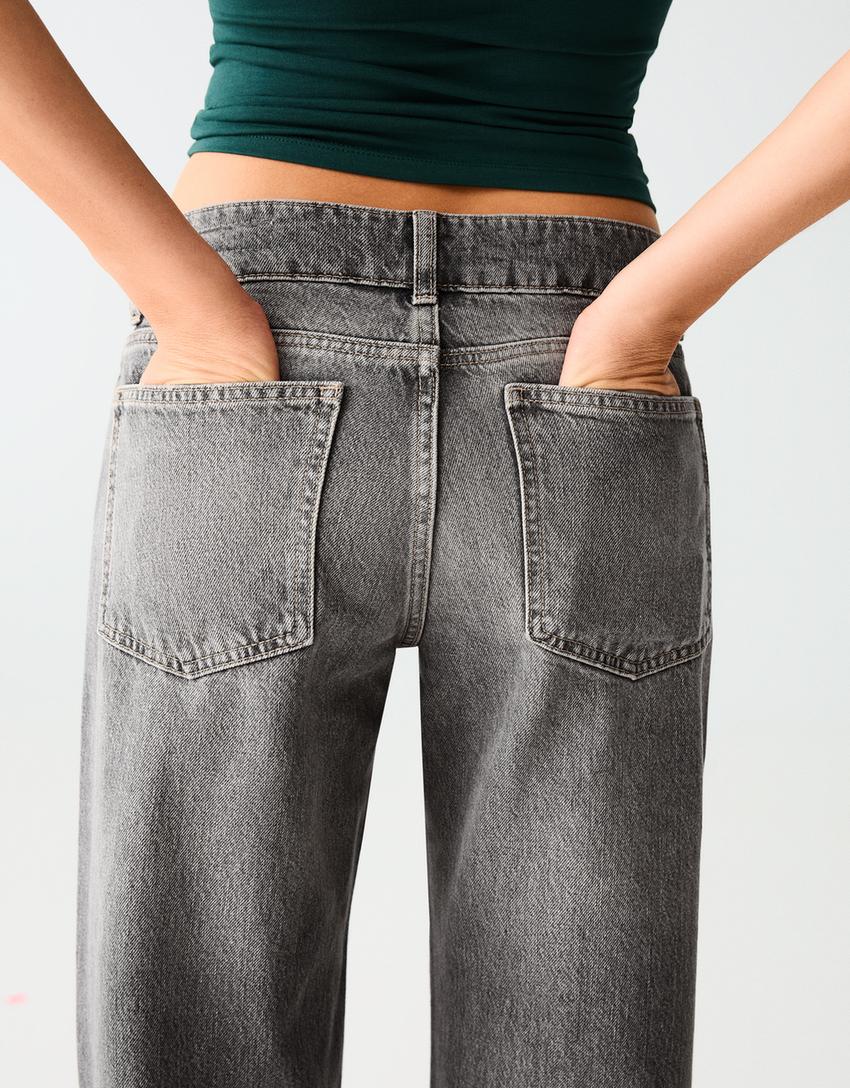 Mid-rise straight-leg jeans-Black