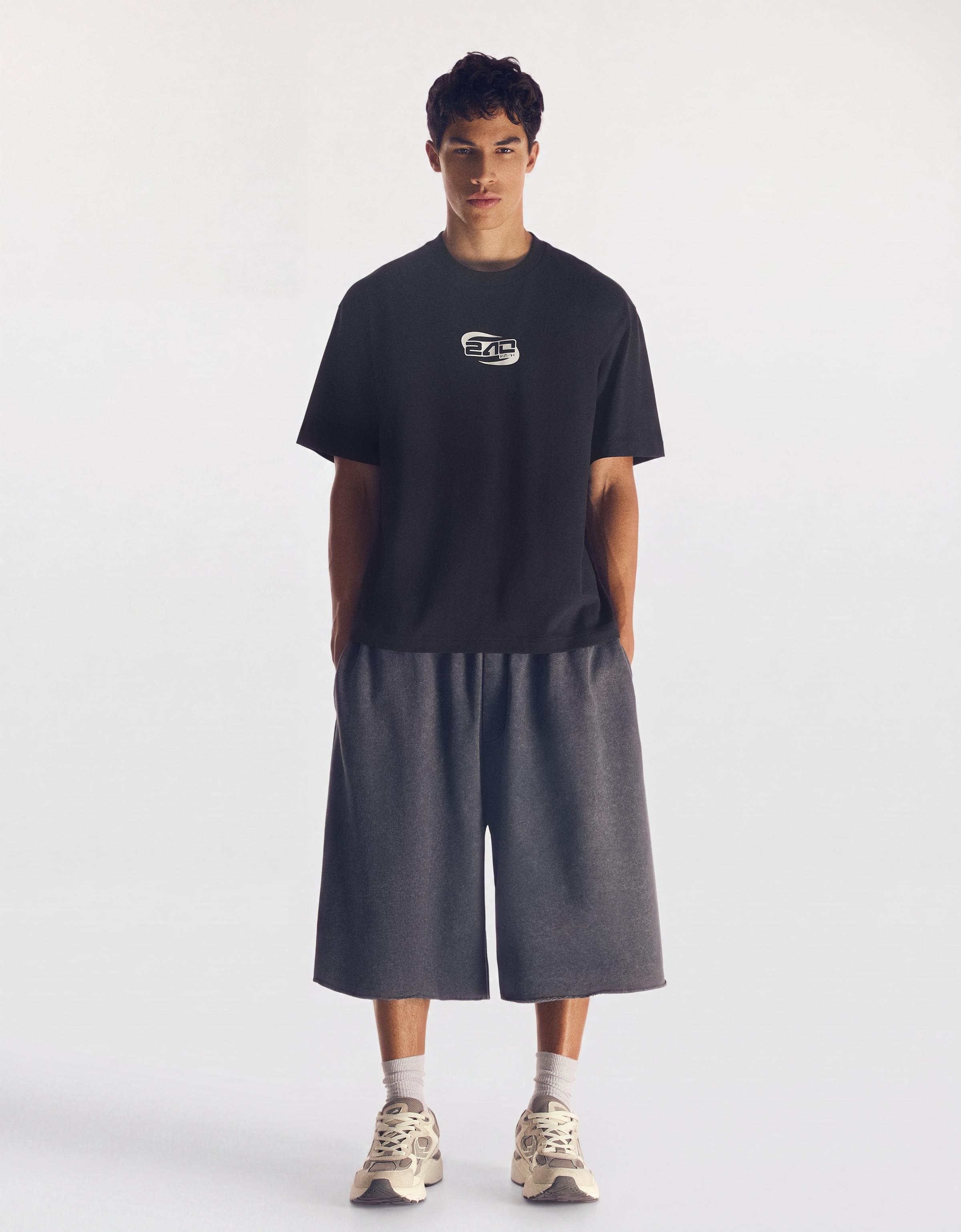 ADRIÁN MILLS short sleeve T-shirt — Black