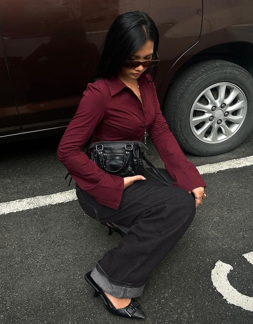 Fitted shirt with flared sleeves-Maroon