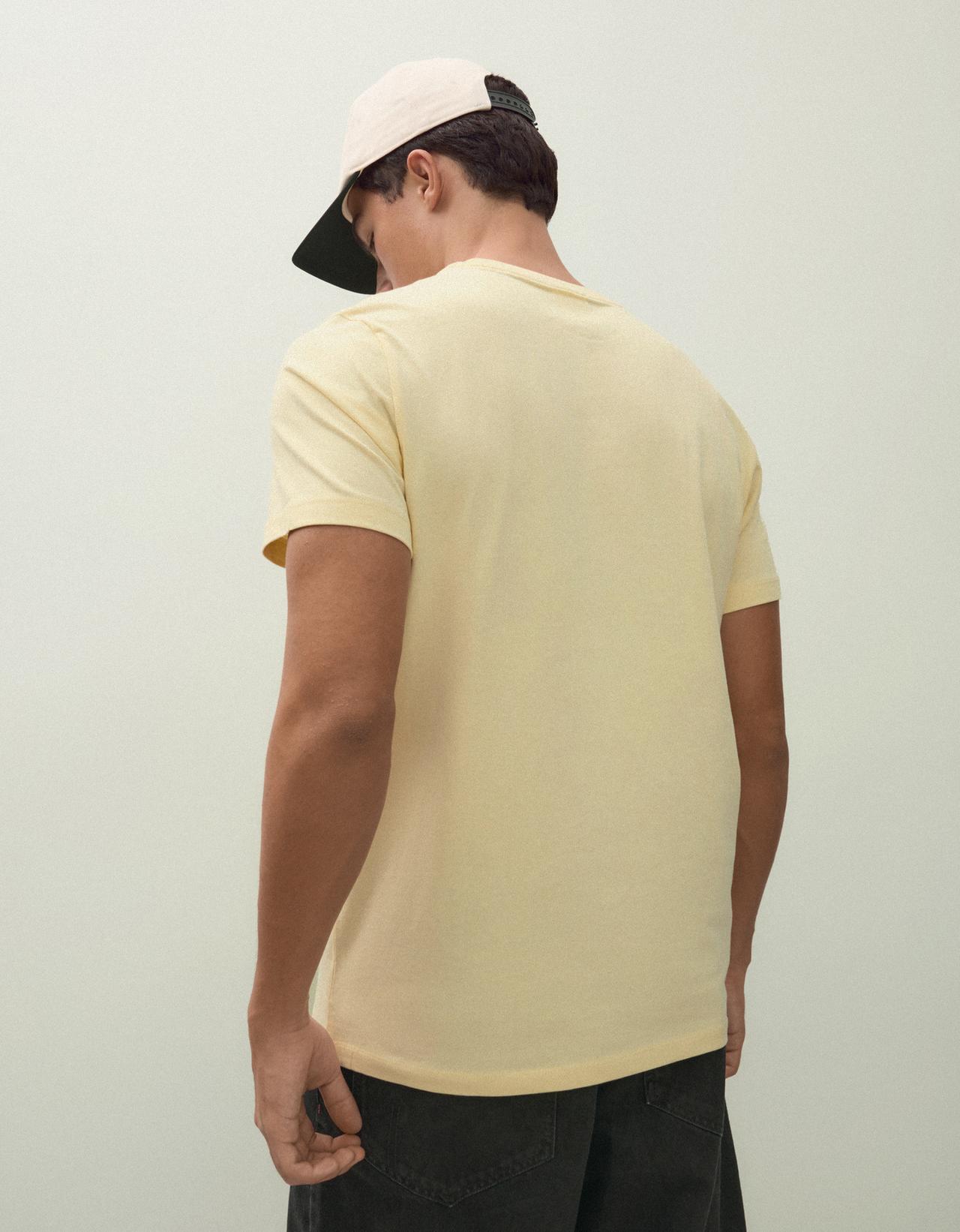 Short sleeve regular fit T-shirt — Yellow