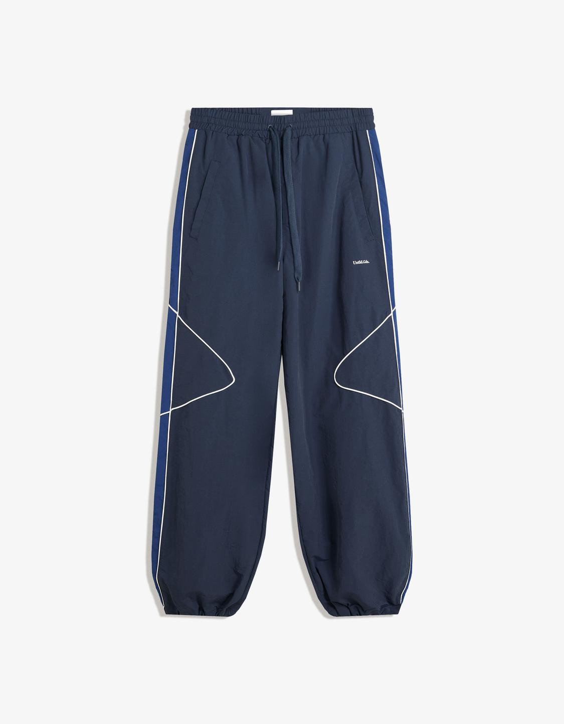 Super baggy technical trousers