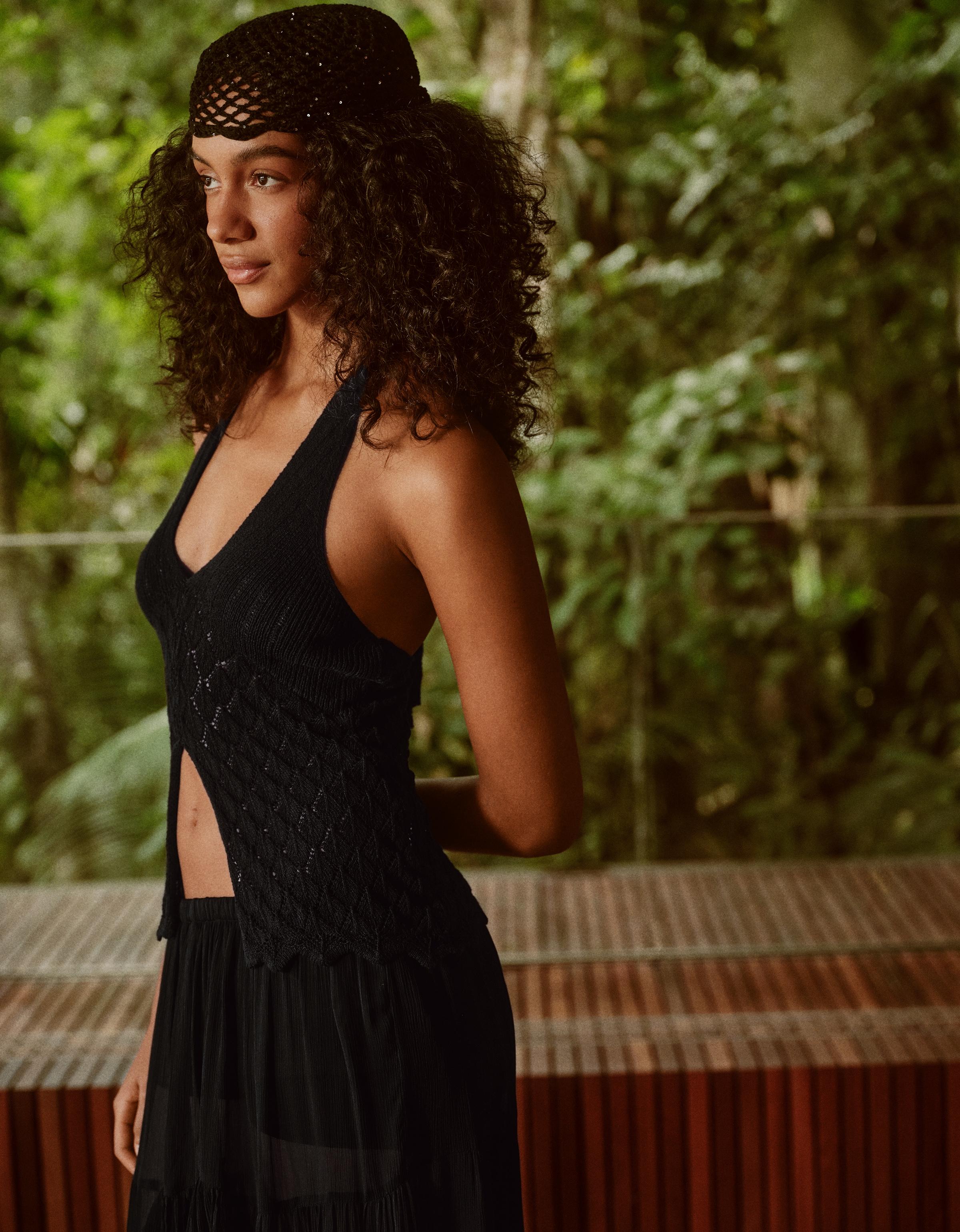 Cutwork halter top — Black