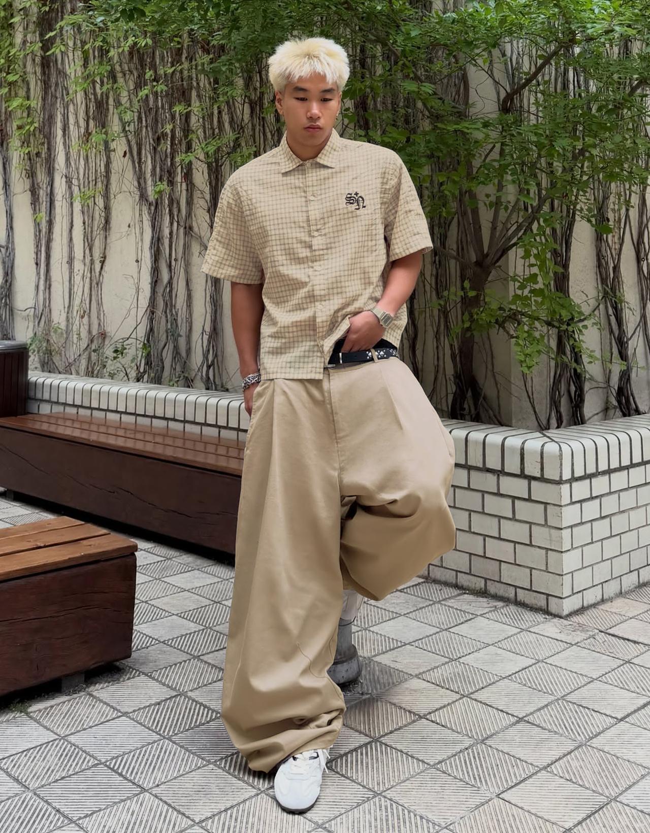 Darted barrel leg trousers — Grey