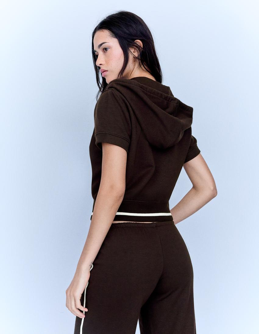 Short-sleeved hooded zip-up sweatshirt-Brown