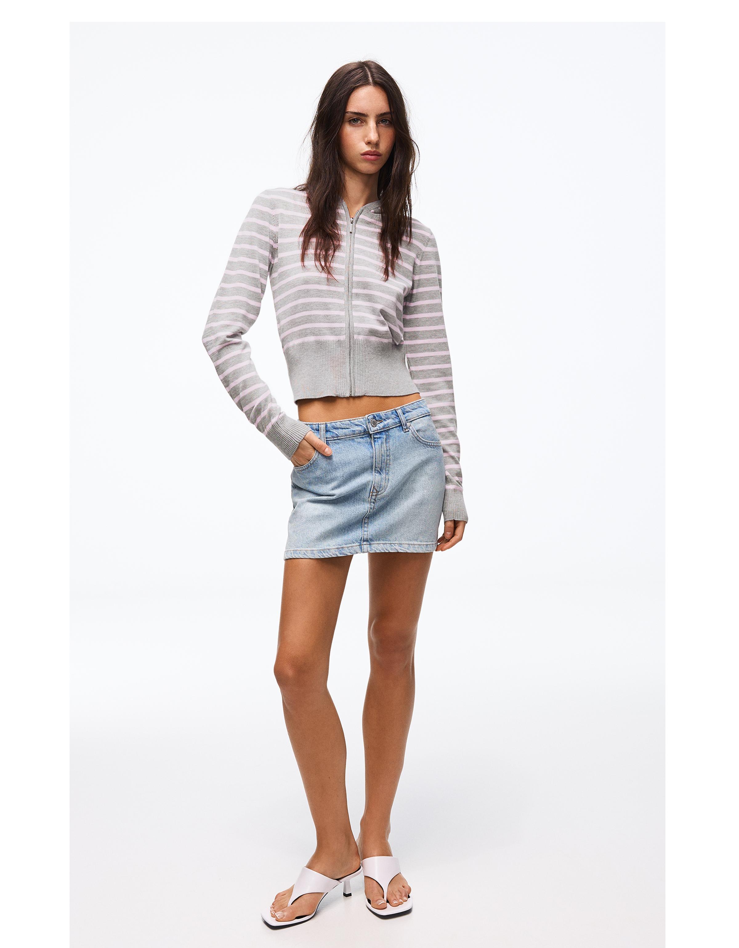 Çizgili kapüşonlu sweatshirt - Görsel 9