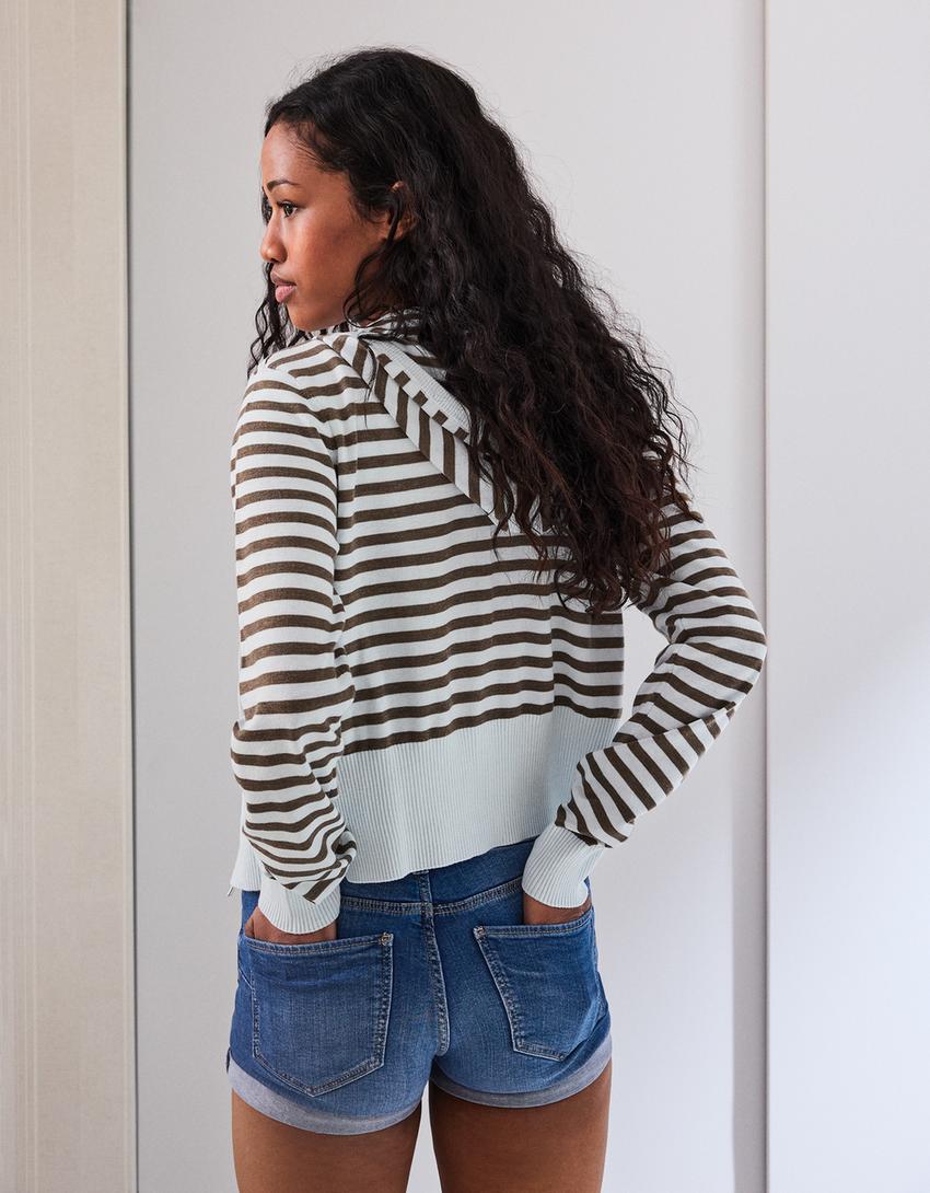 Roll-up denim shorts-Light blue