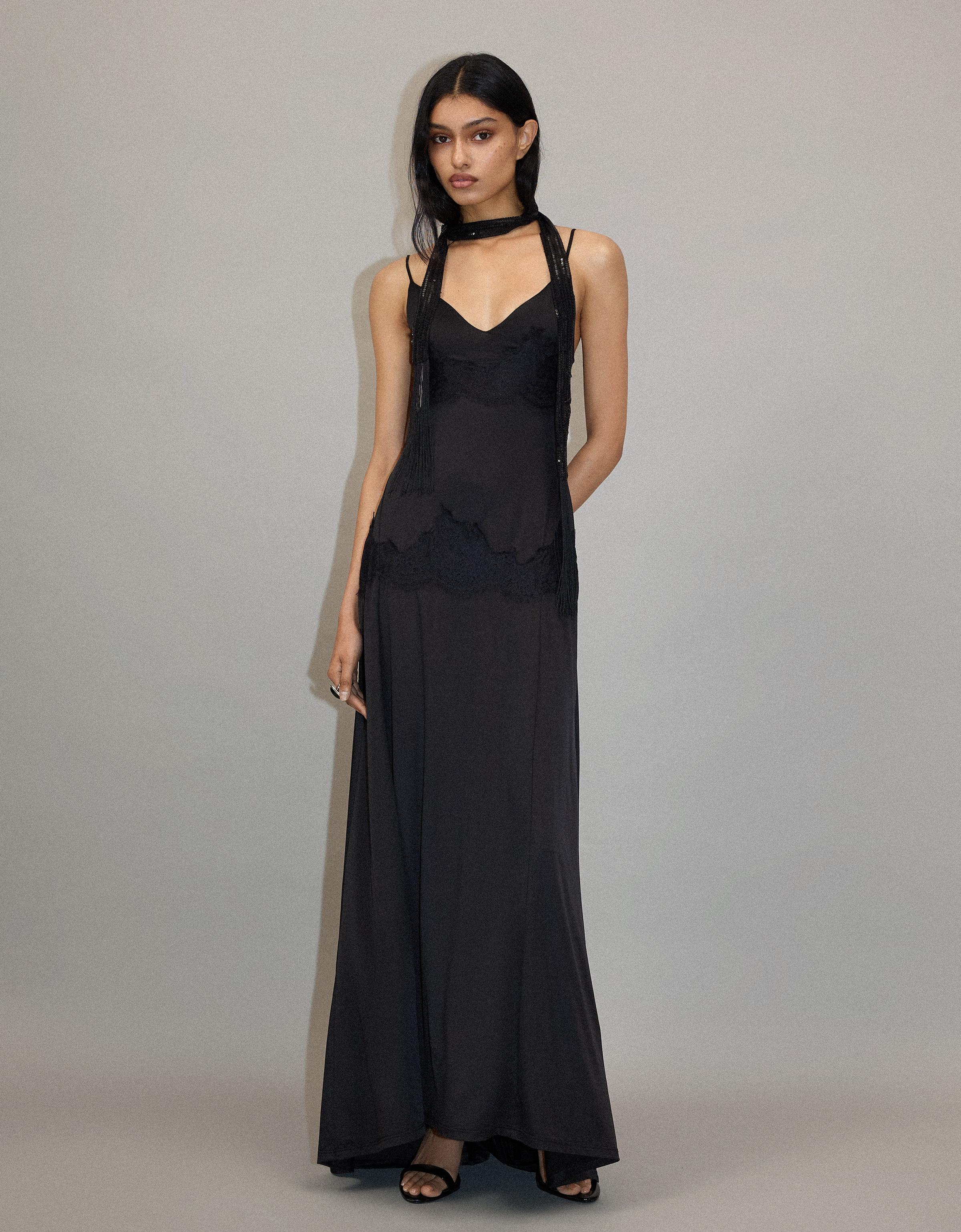 Vestido largo tirantes encaje