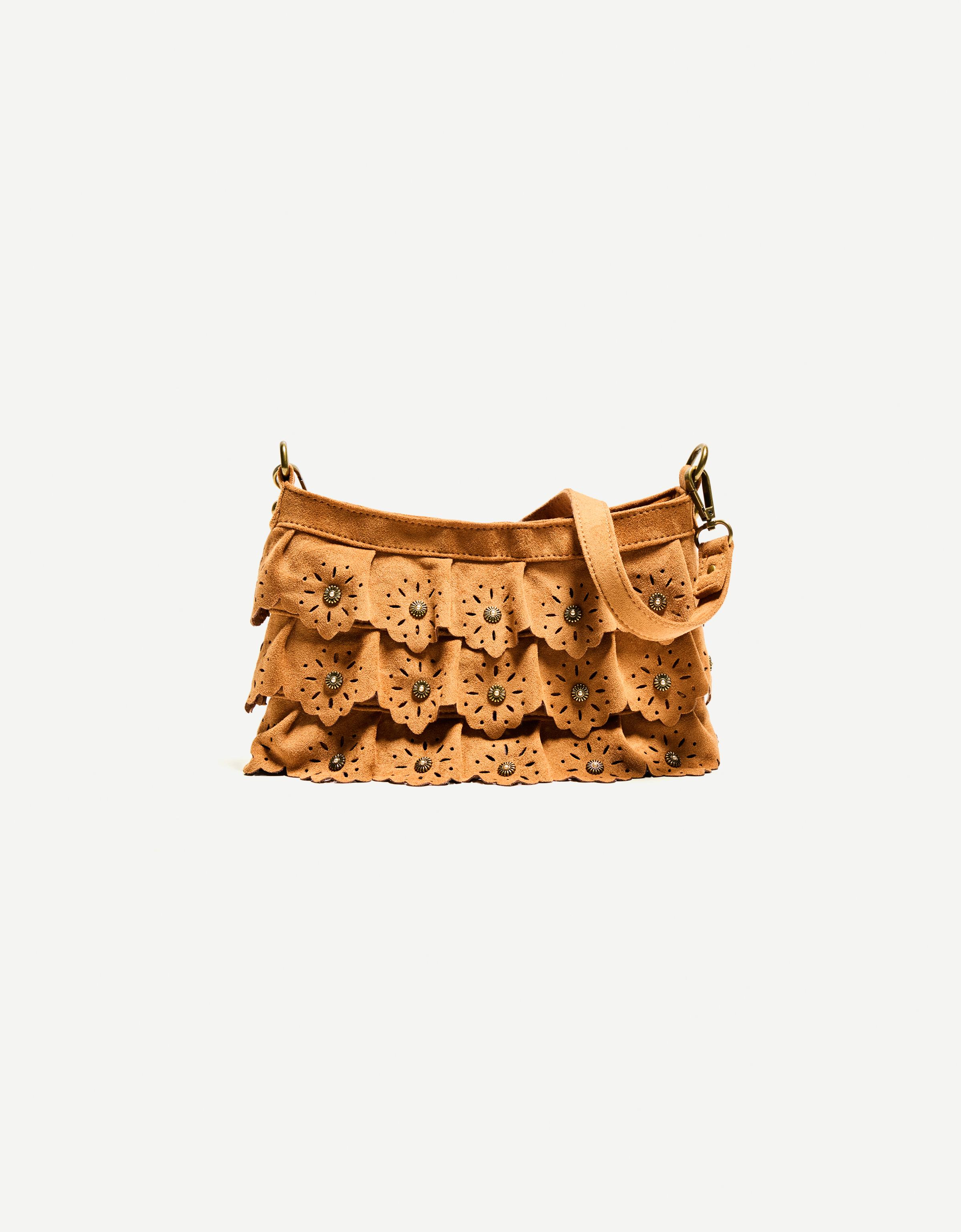 ☆ドイツ発*BERSHKA*新作*フェイクスエードフリンジバッグ☆ Faux suede bag with fringing - Accessories - Women | Bershka