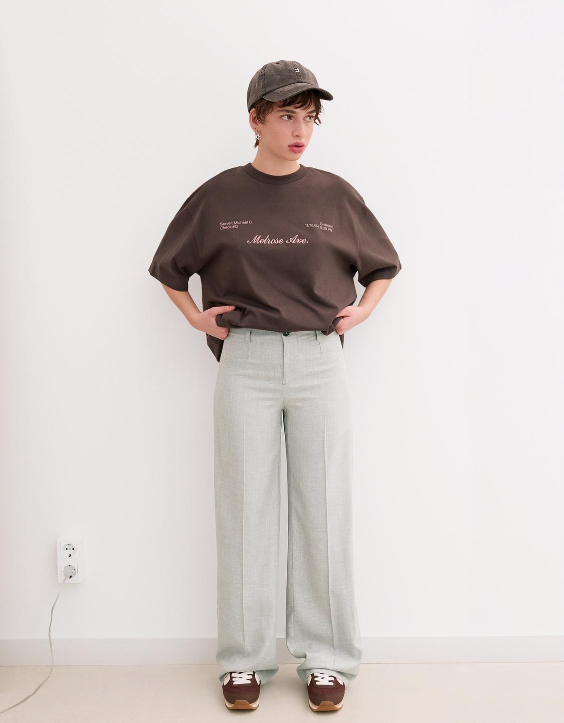 Wide-leg trousers
