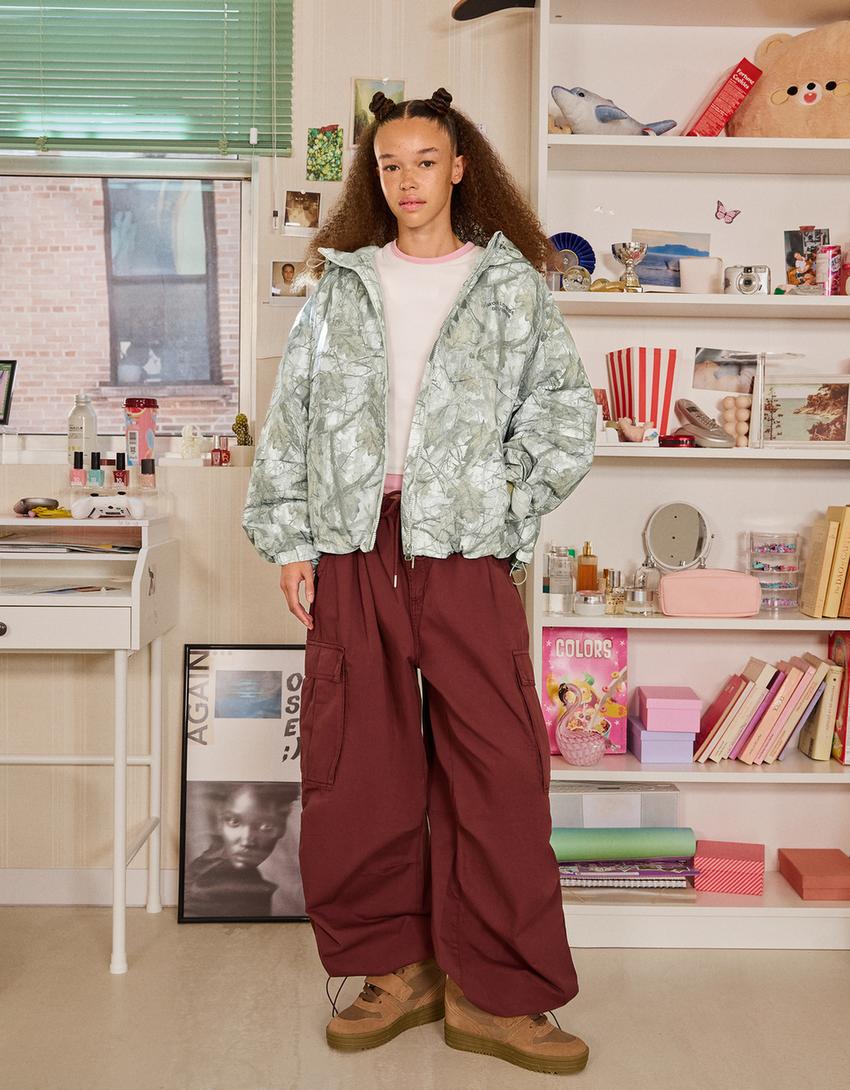 Blouson bouffant à capuche imprimé-Gris
