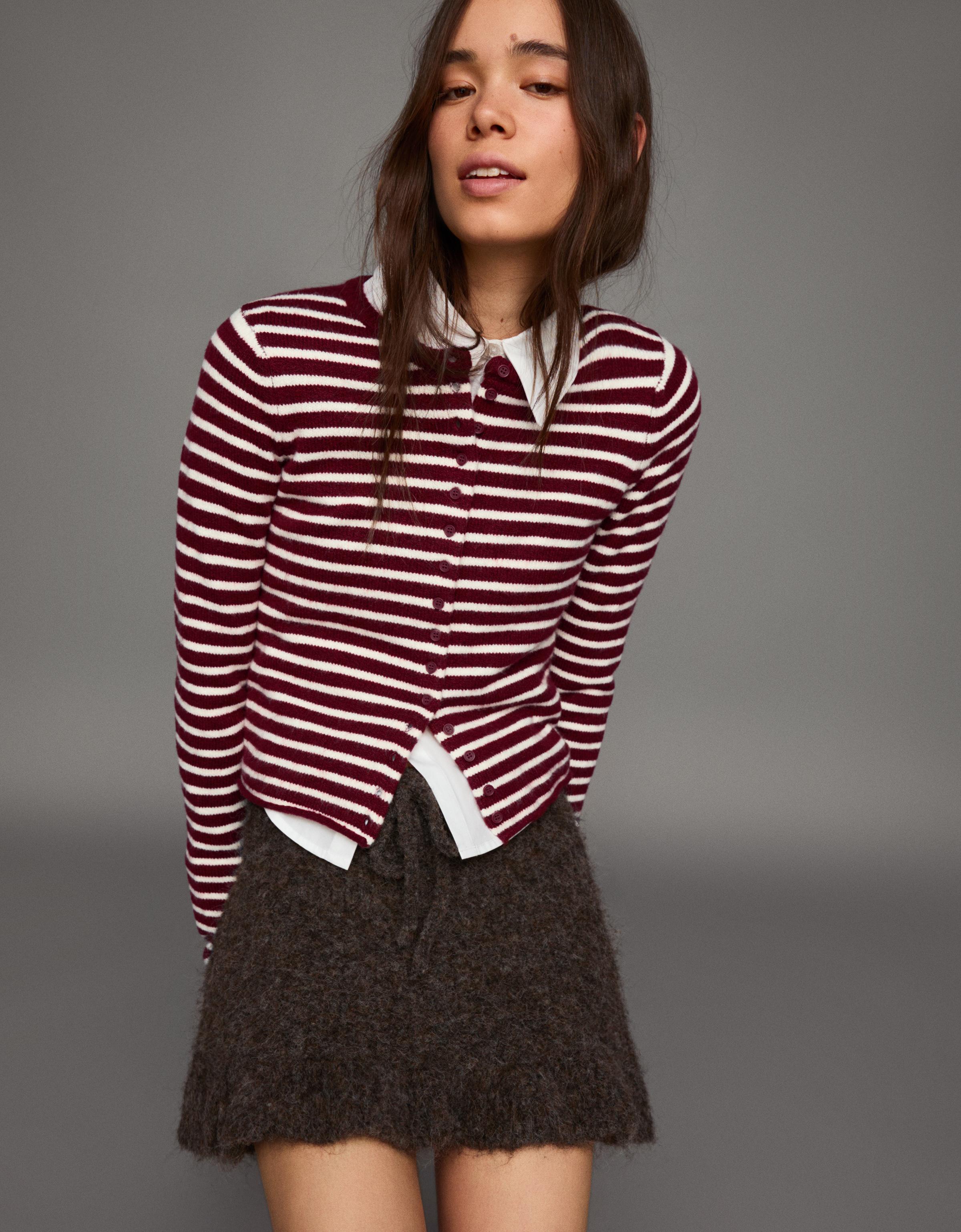 Bershka Gestrickter Cardigan Mit Streifen Damen M Bordeaux