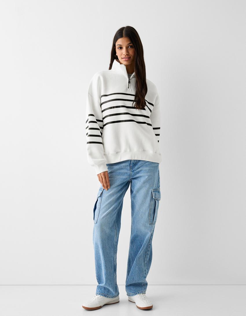 سويت شيرت بطبعة وسحاب-أبيض / أسود-3