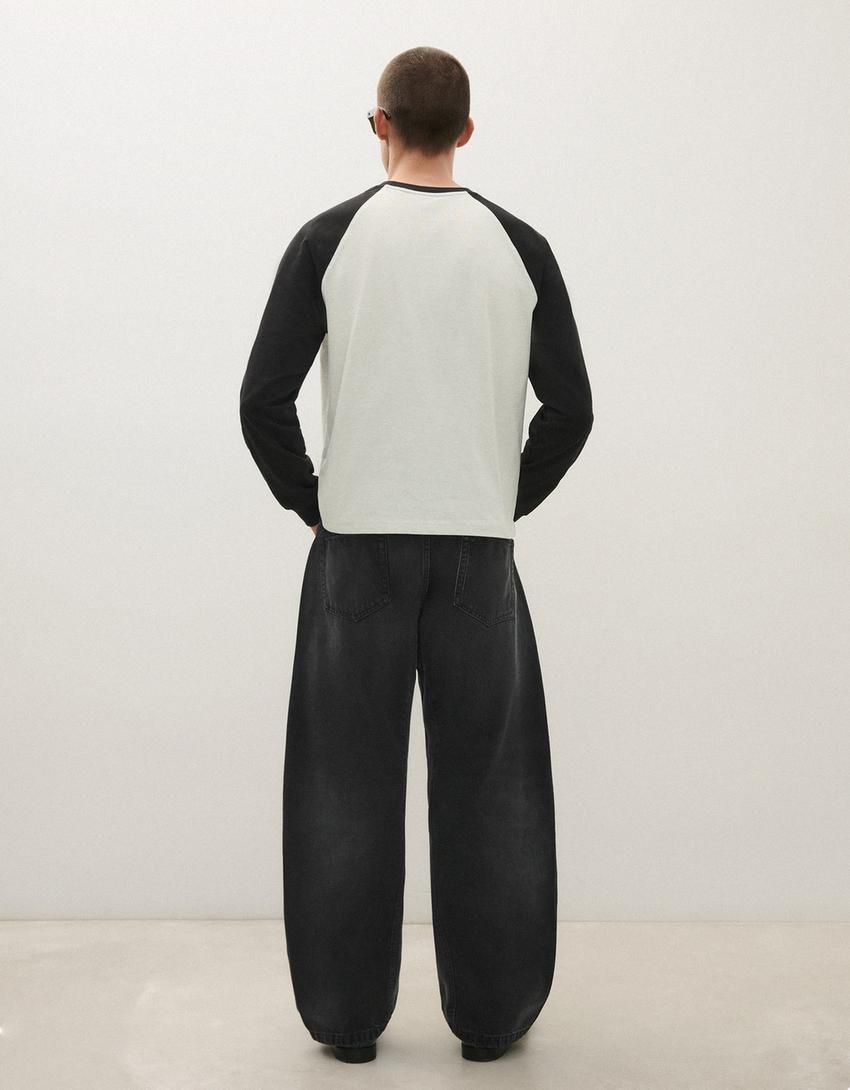 Jeans mit Twisted Fit-Schwarz