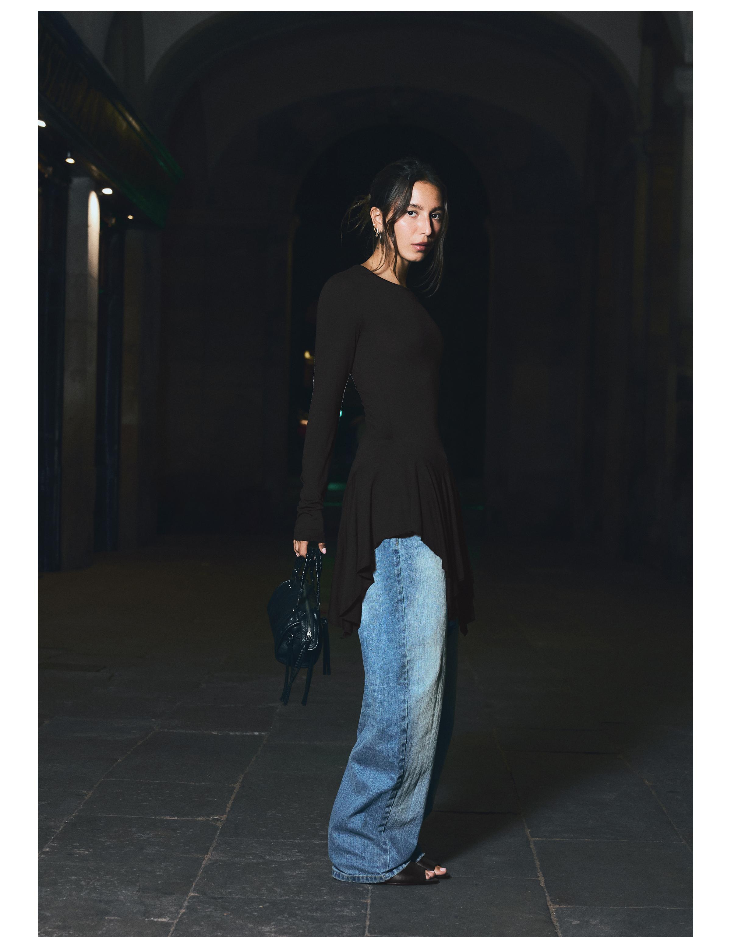 Long-sleeved frill T-shirt — Black