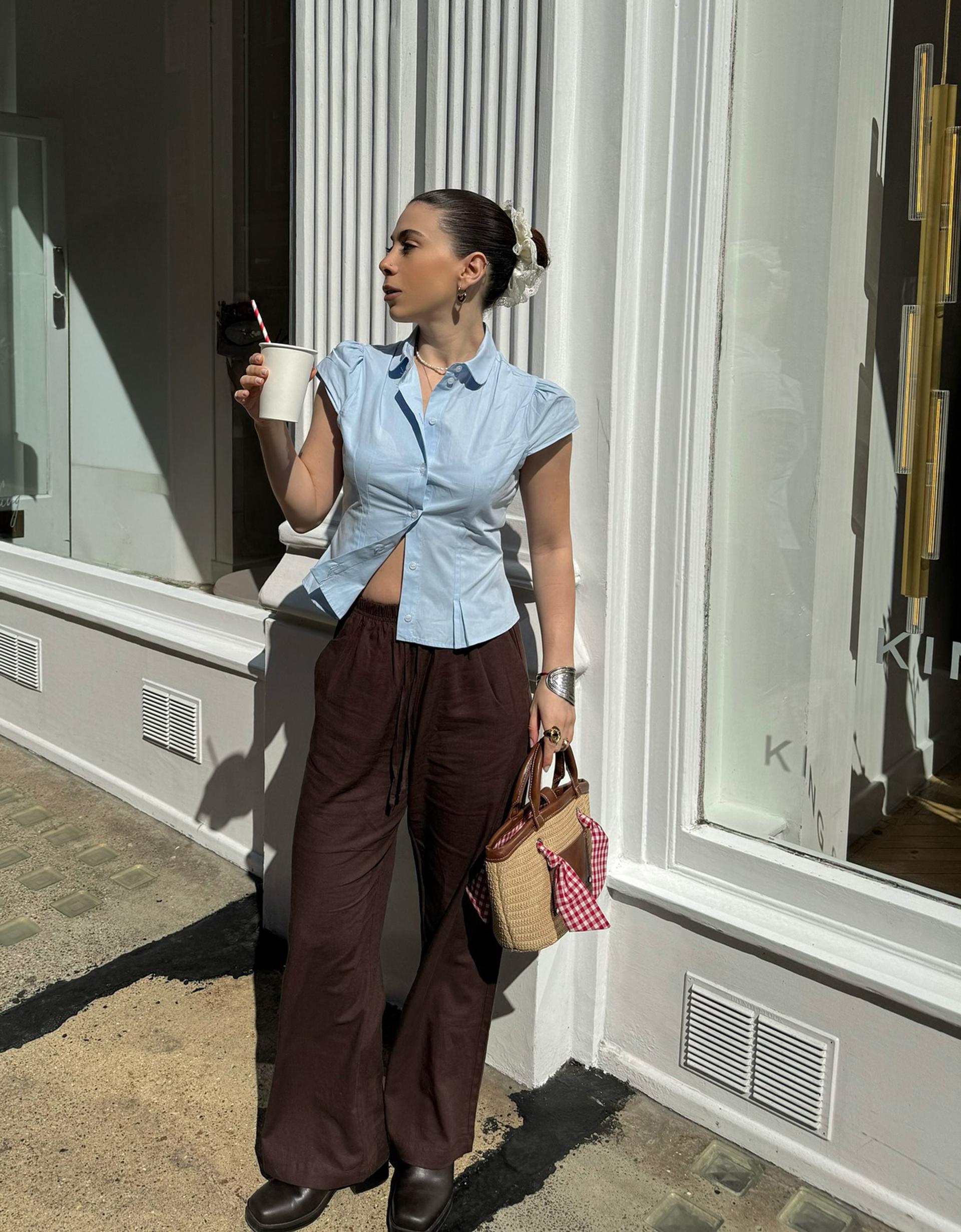 Linen blend trousers with an elasticated waistband