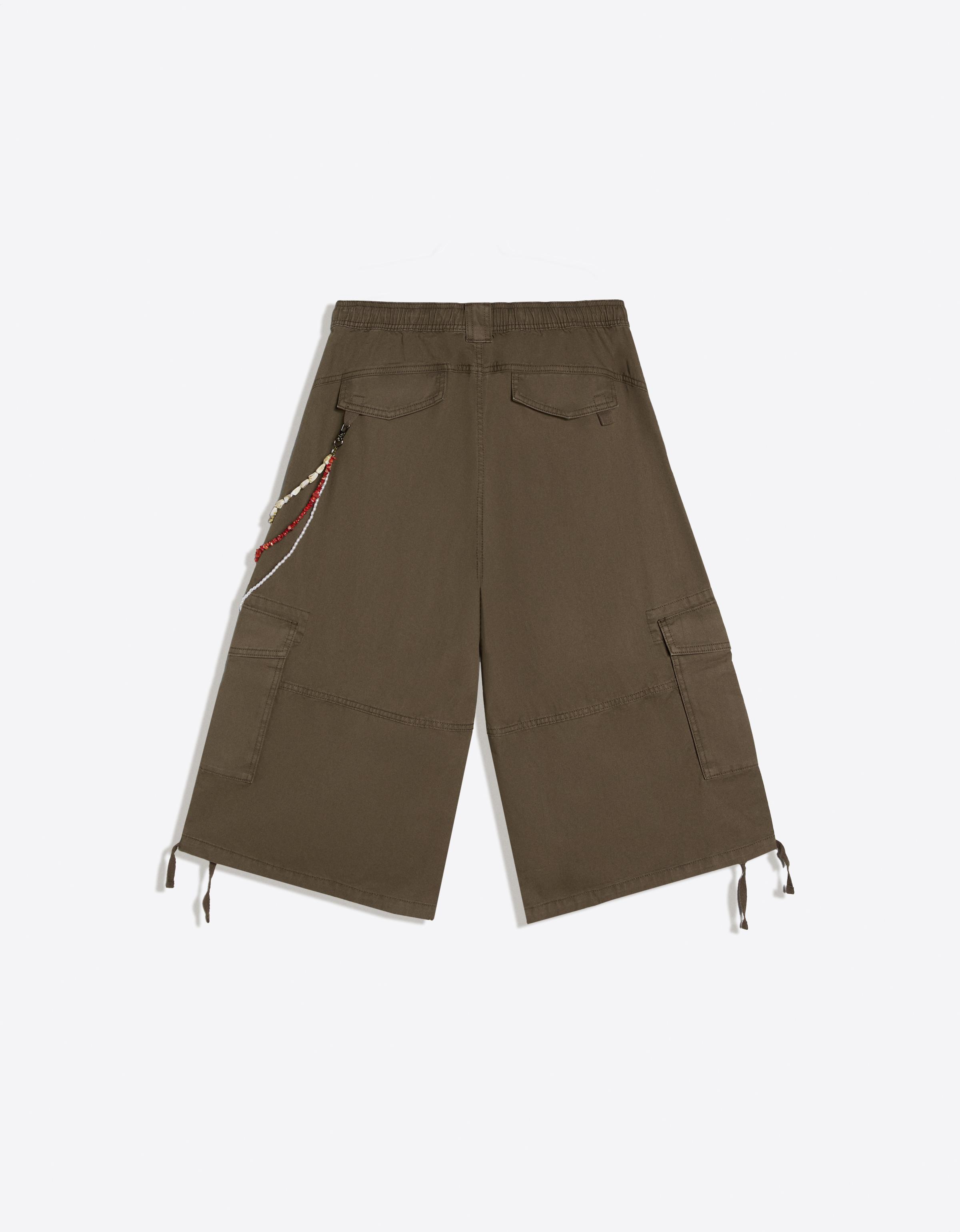 Cargo Bermuda shorts with chains — Khaki