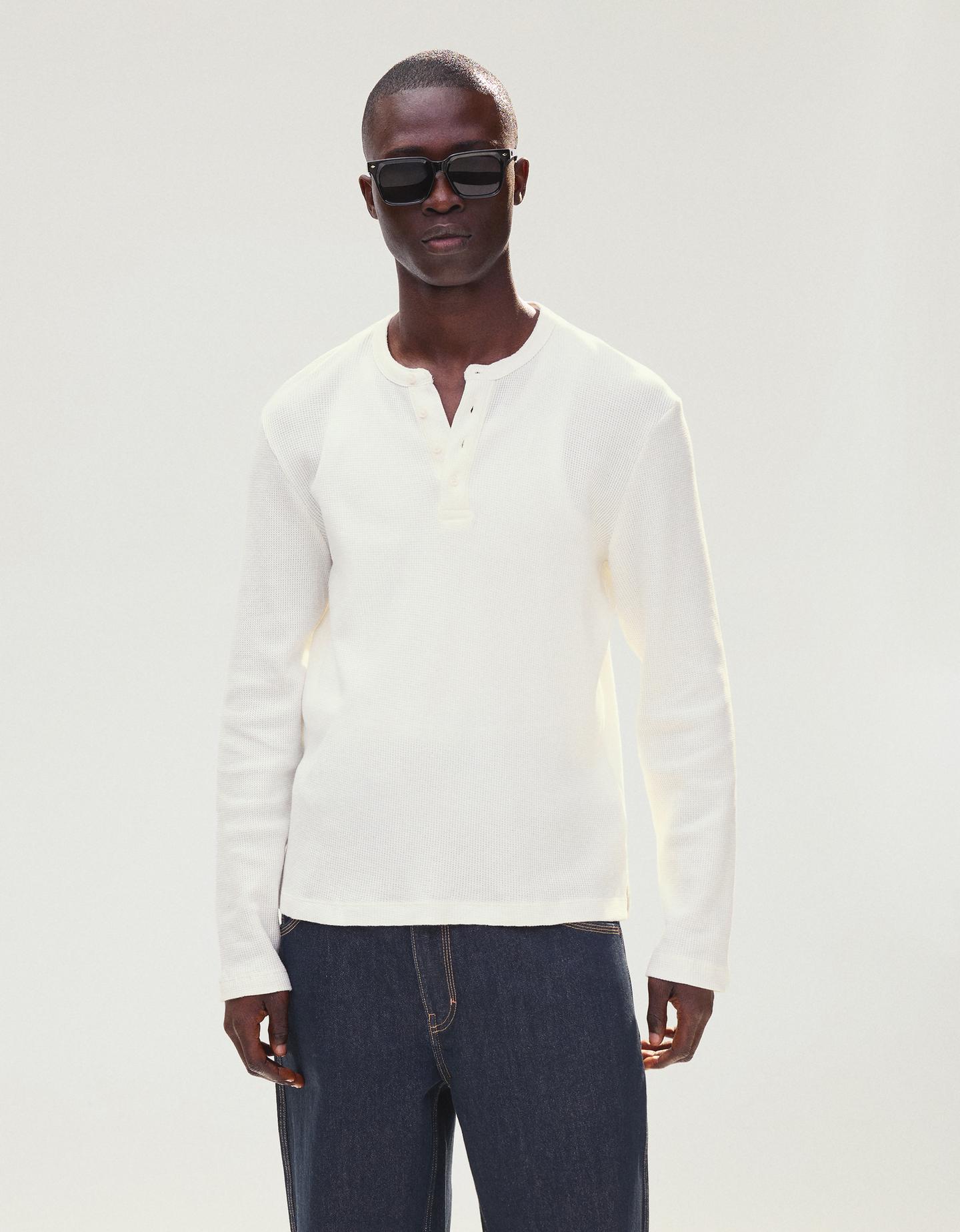 Bershka Camiseta Cuello Panadero Slim Fit Waffle Hombre Blanco Roto