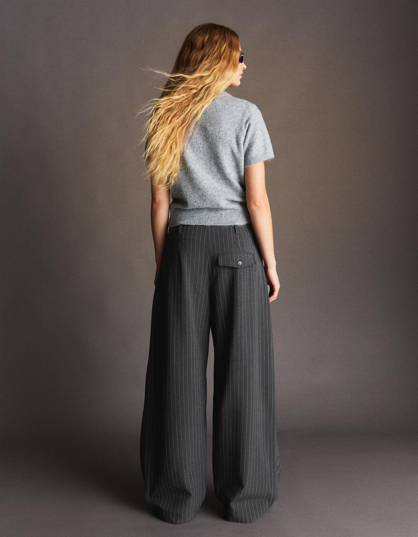 Barrel trousers with pleats-Grey