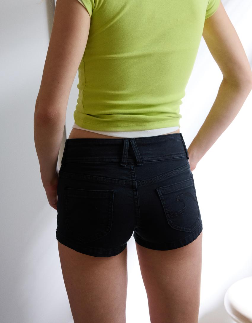 Mini short en jean brodé-Gris