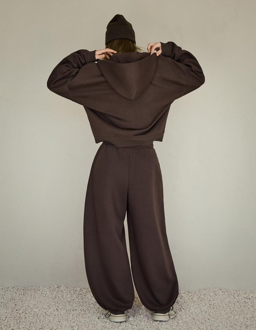 Plush barrel trousers with stoppers-Brown