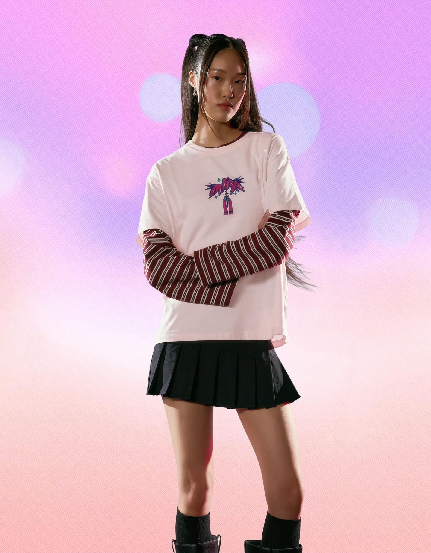 Bershka koszulka kpop demon hunters huntr/x z krótkim rękawem i nadrukiem różowy