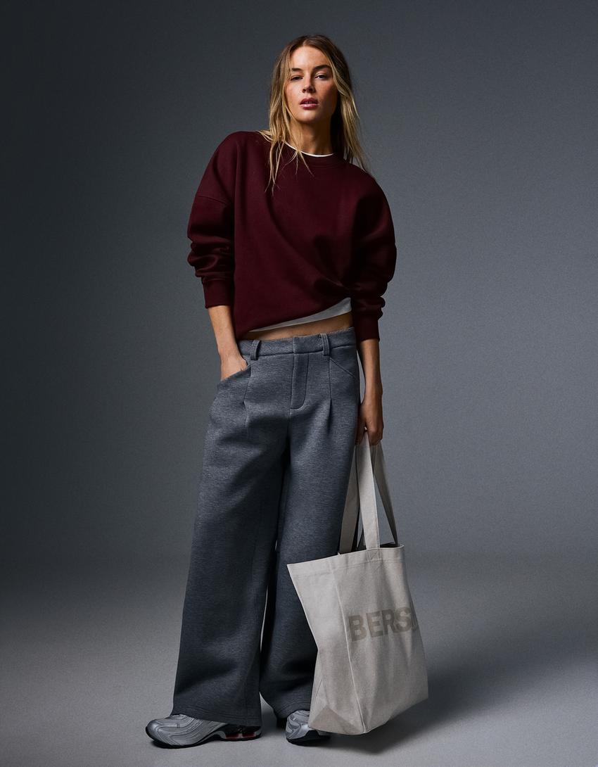 Crew neck sweatshirt-Maroon