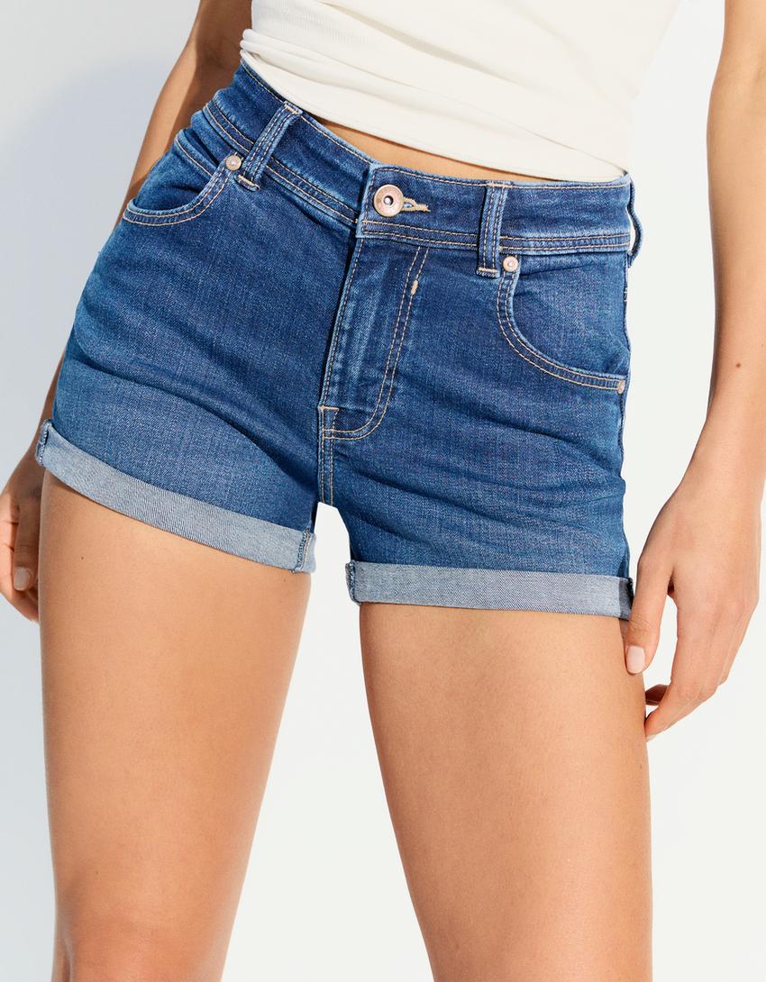 Denim paçası katlamalı şort-Açık mavi