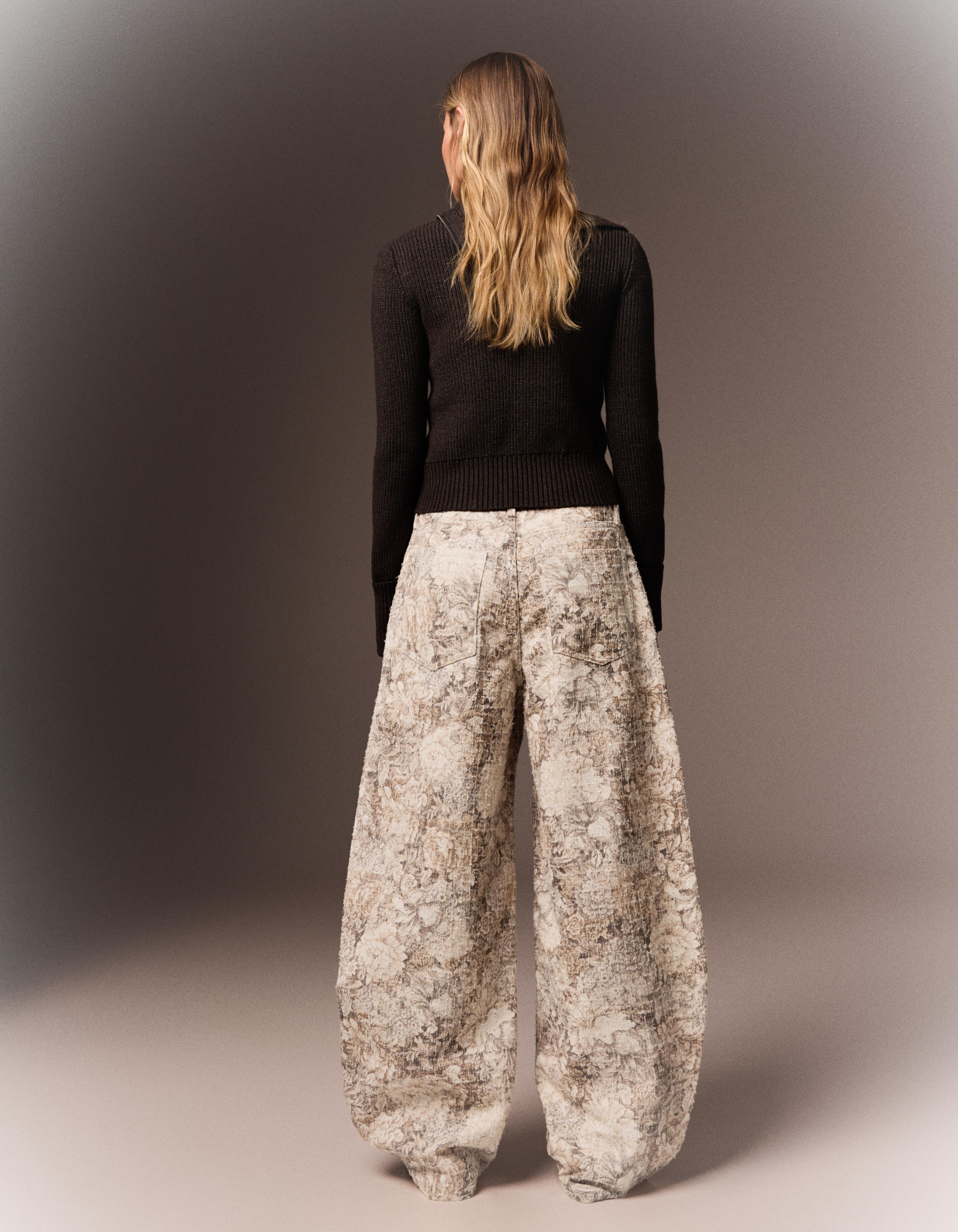 Printed barrel-leg trousers — Sand