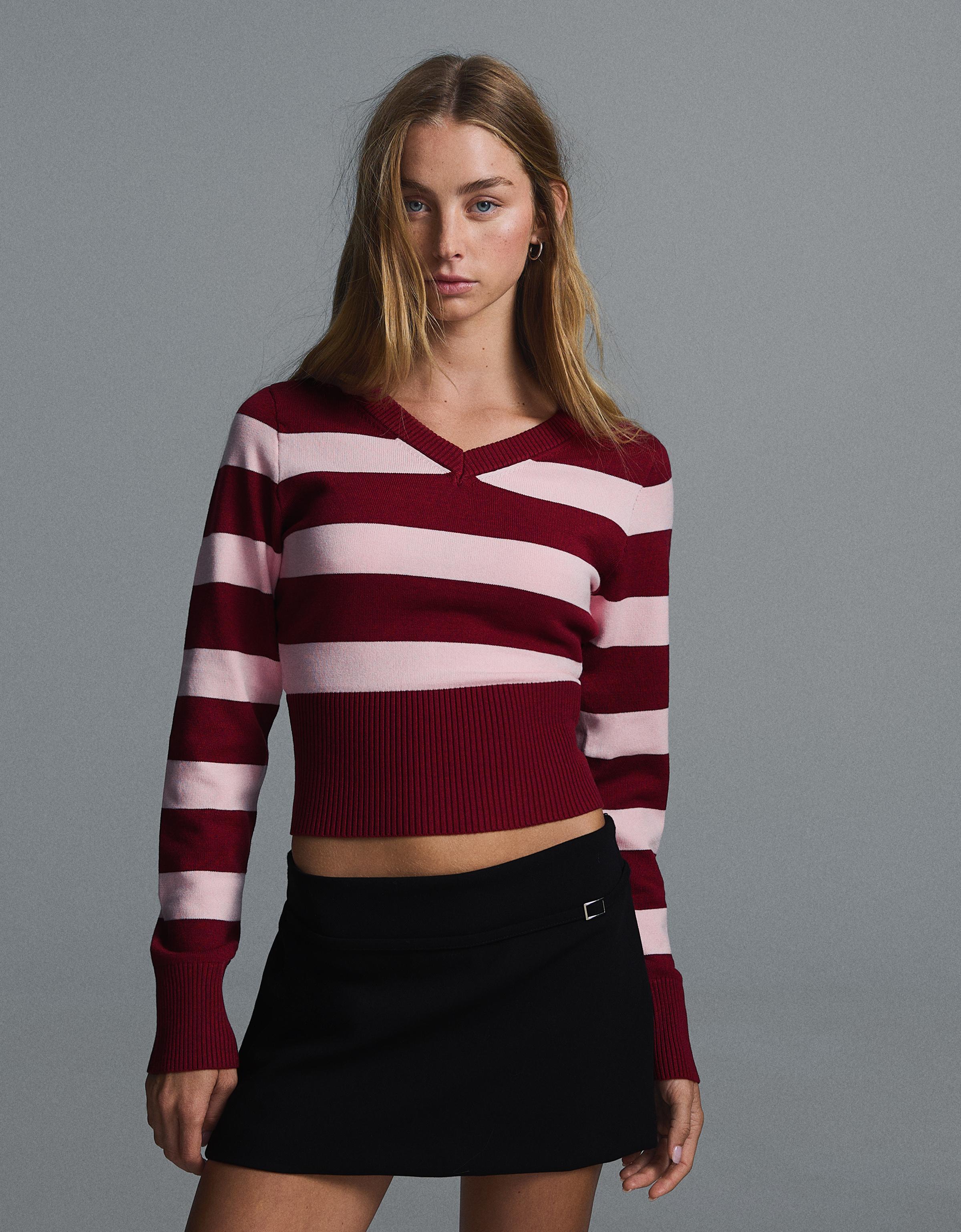 Bershka Jersey Cuello Pico Bordado Mujer Burdeos