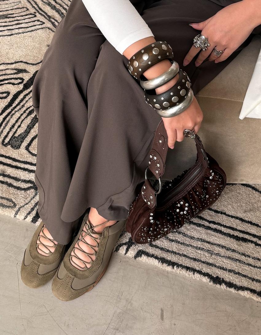 Studded handbag-Brown
