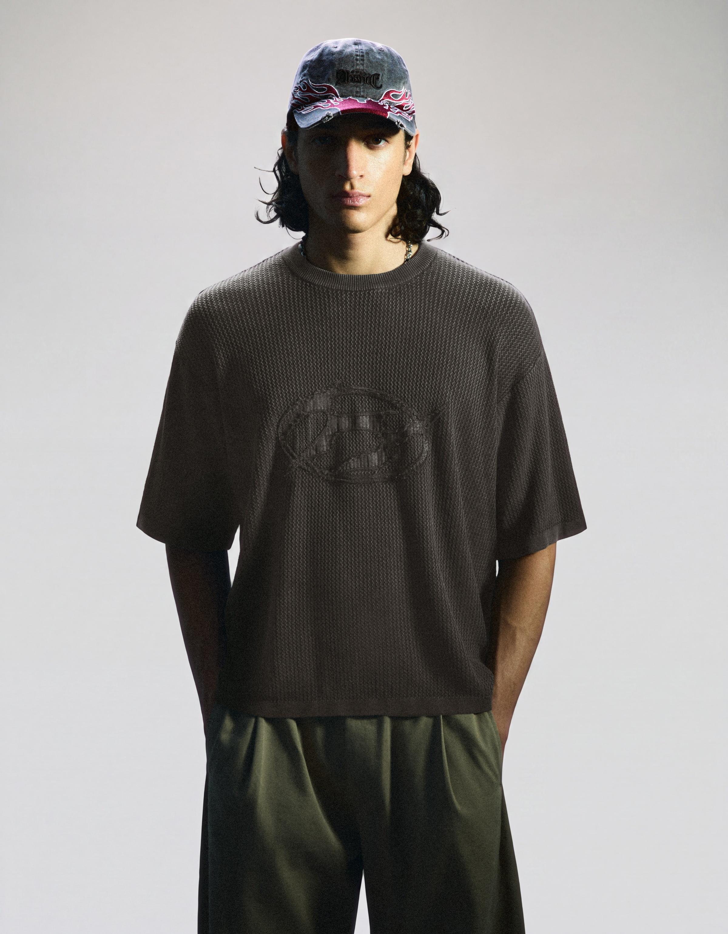Short sleeve washed-effect T-shirt with patches — Grey