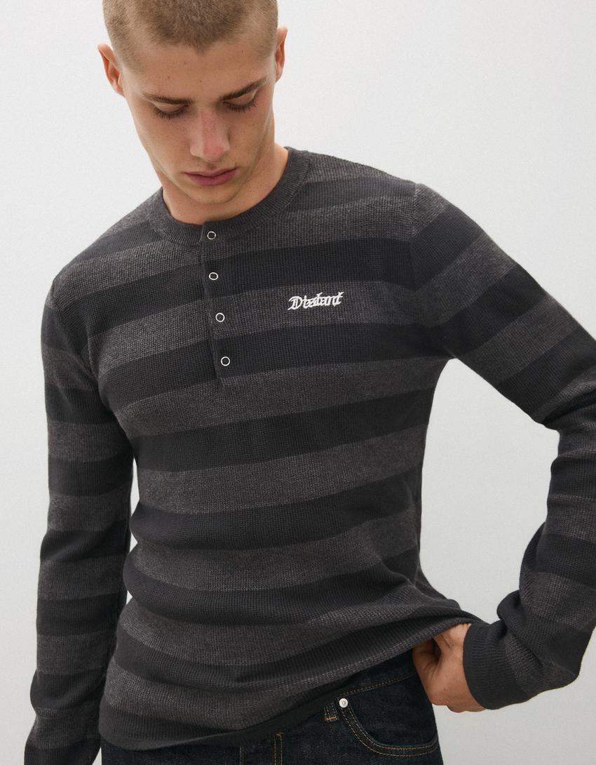 Jersey waffle cuello panadero-Gris oscuro