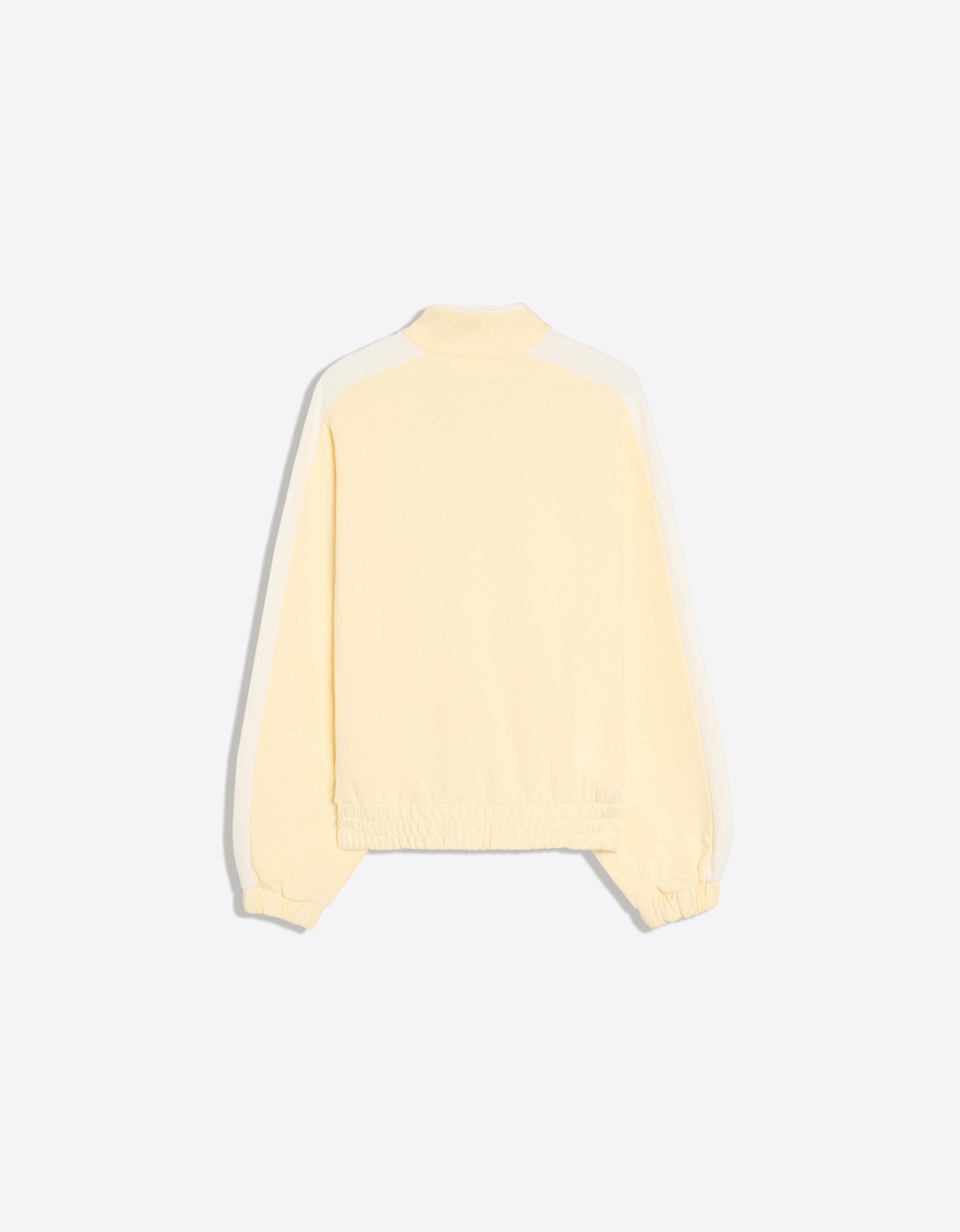 Long sleeve stand collar sweatshirt with clasps