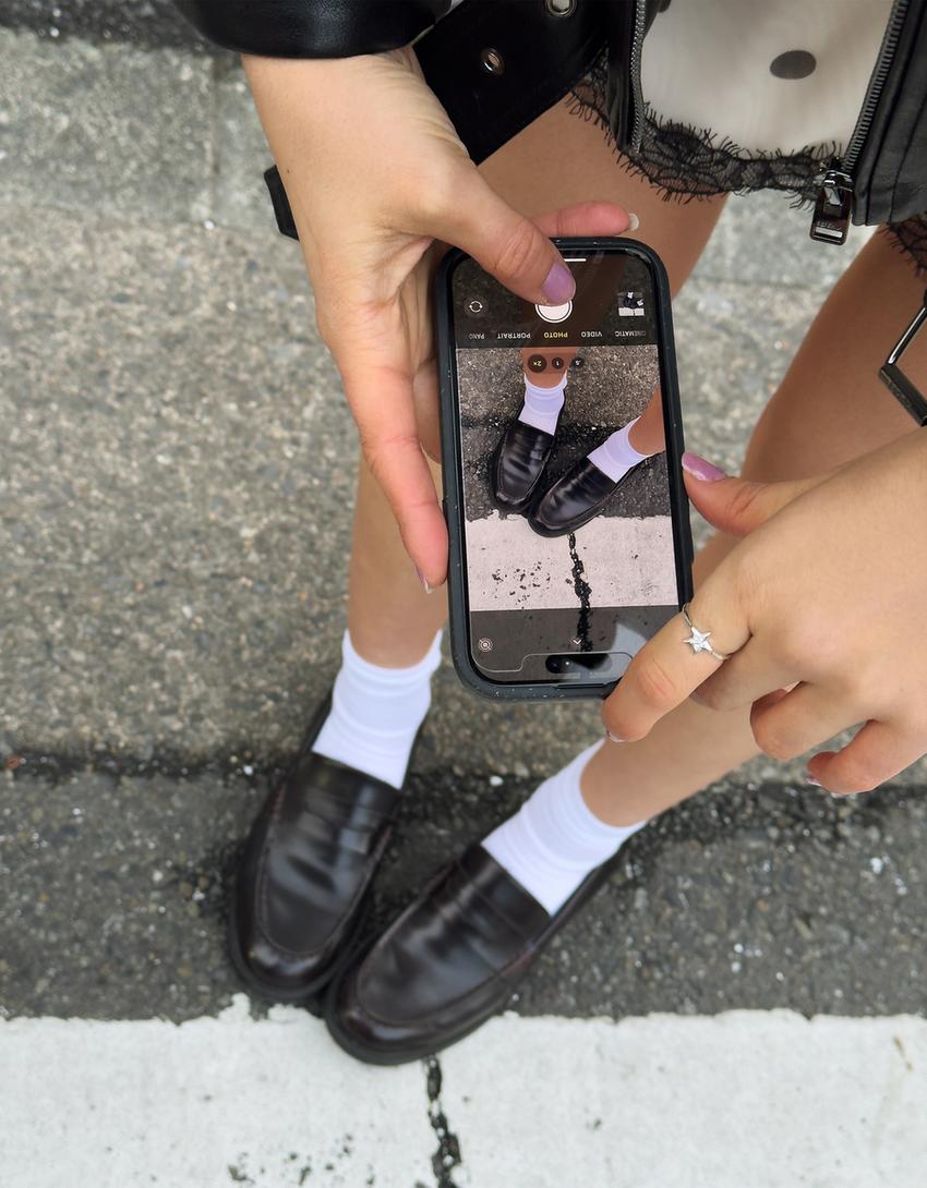 Mokassin mit dünner Sohle-Granatrot