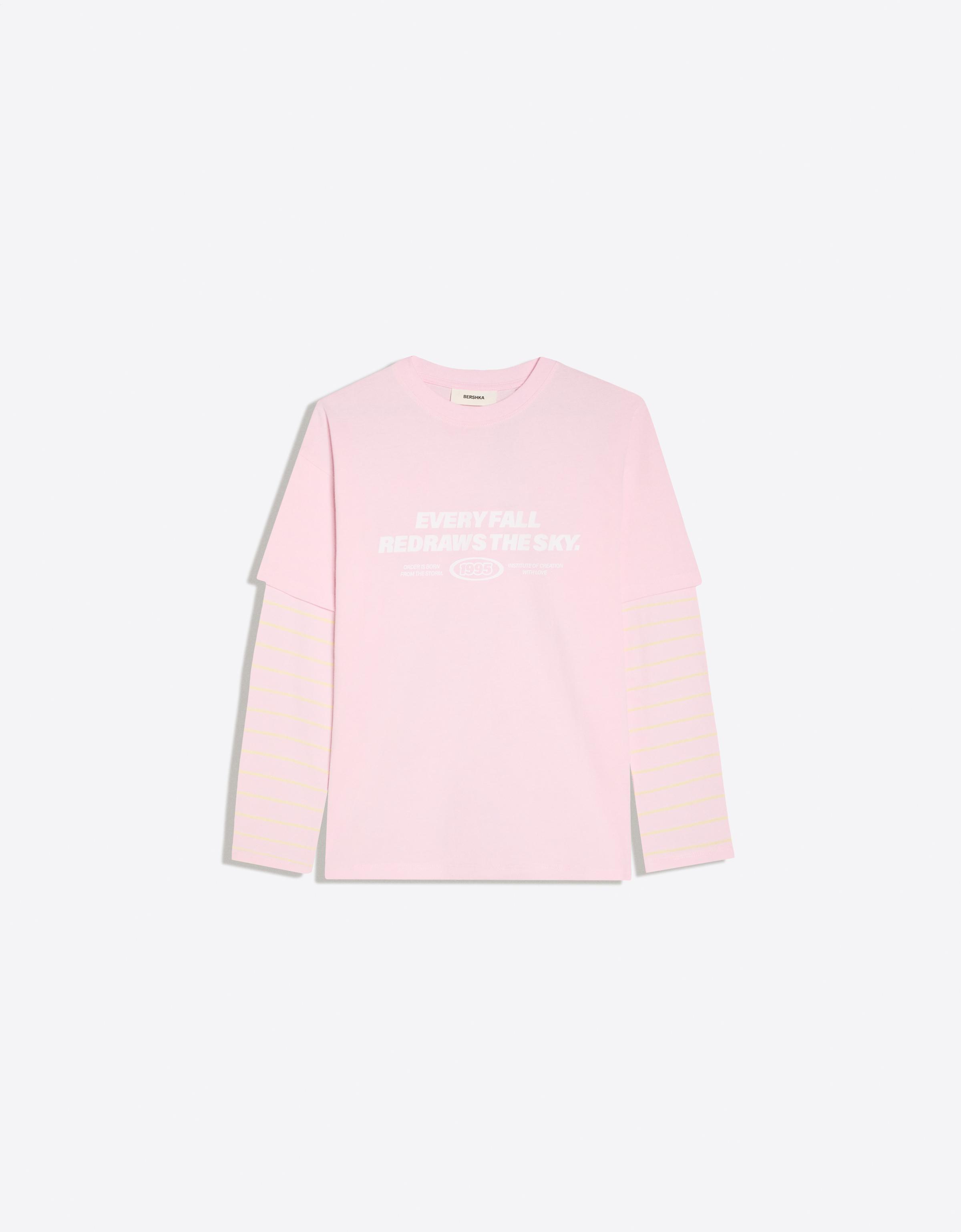 Bershka Koszulka Oversize Z Podwójnym Rękawem I Nadrukiem Kobieta Różowy