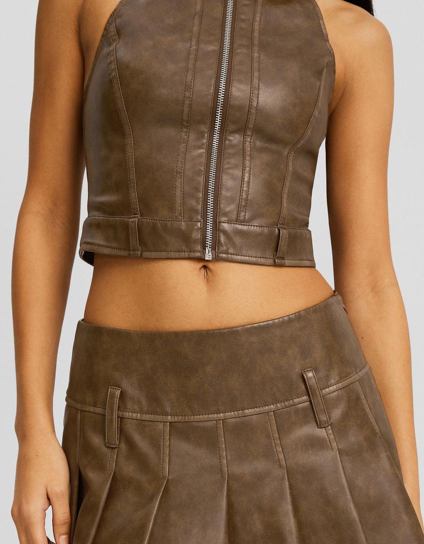 تنورة قصيرة من جلد صناعي بكسرات-بني-3