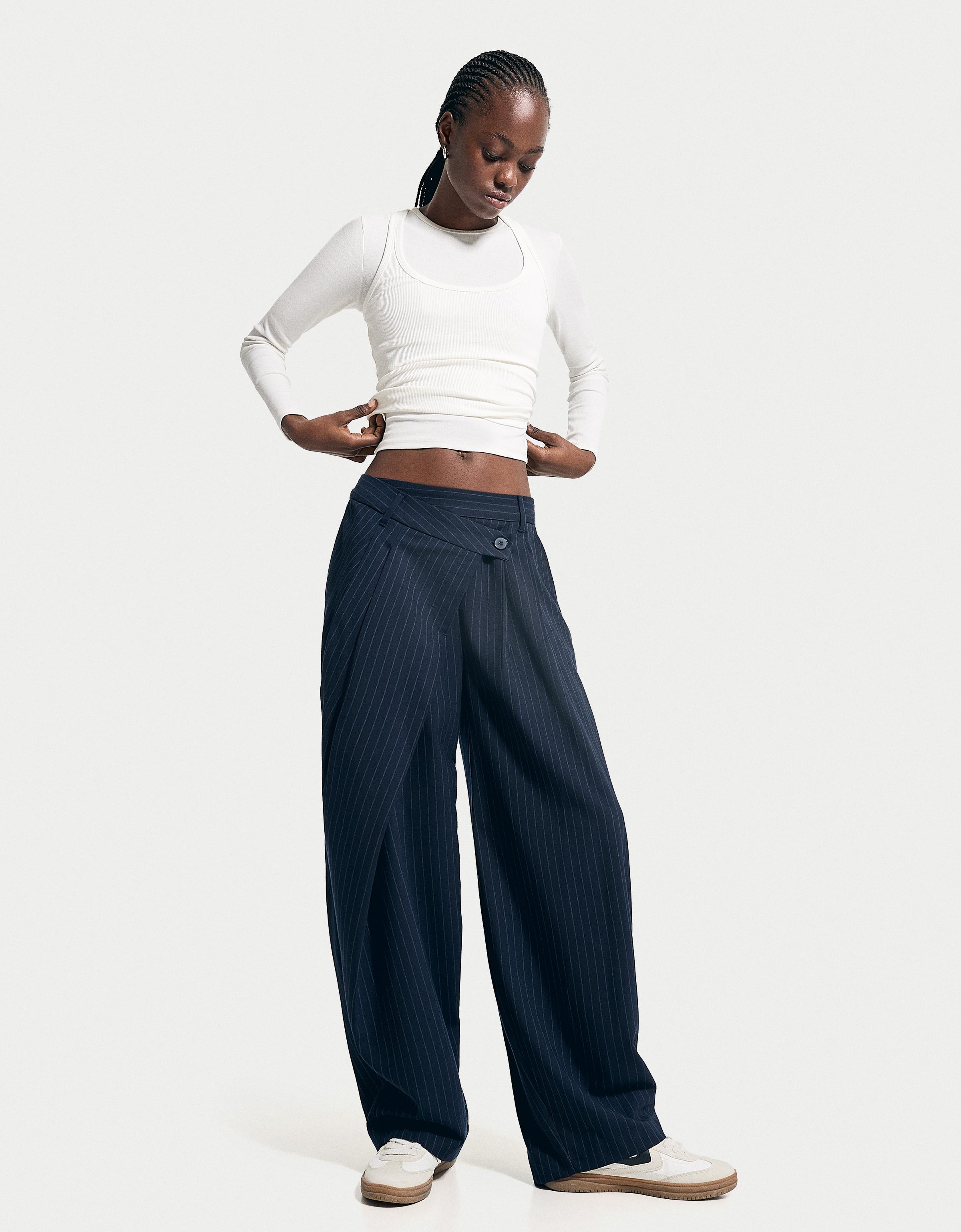 Bershka Hose Im Tailoring-Fit Mit Nadelstreifen Damen 34 Blau