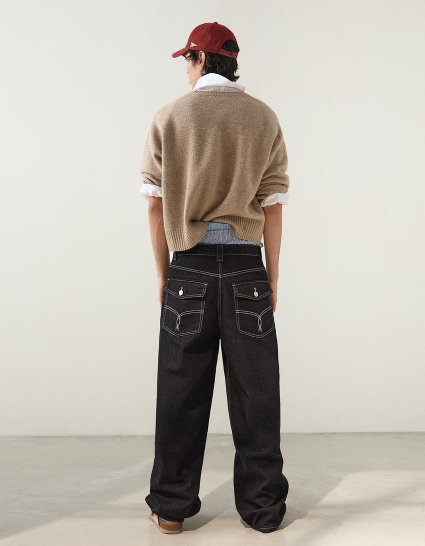 Jeansy o kroju super baggy z haftem-Czarny