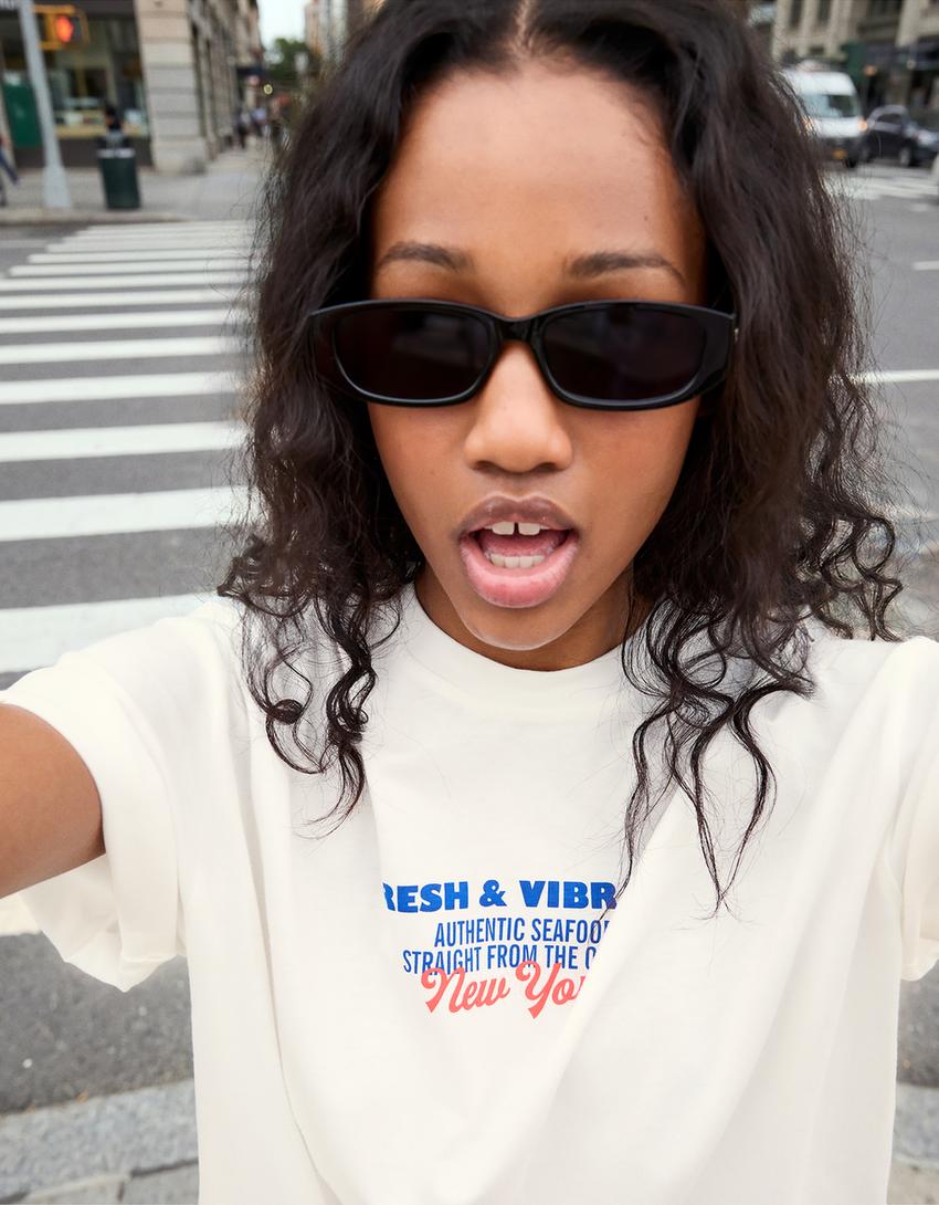 Oversize-T-Shirt mit Print-Grbrochenes Weiss