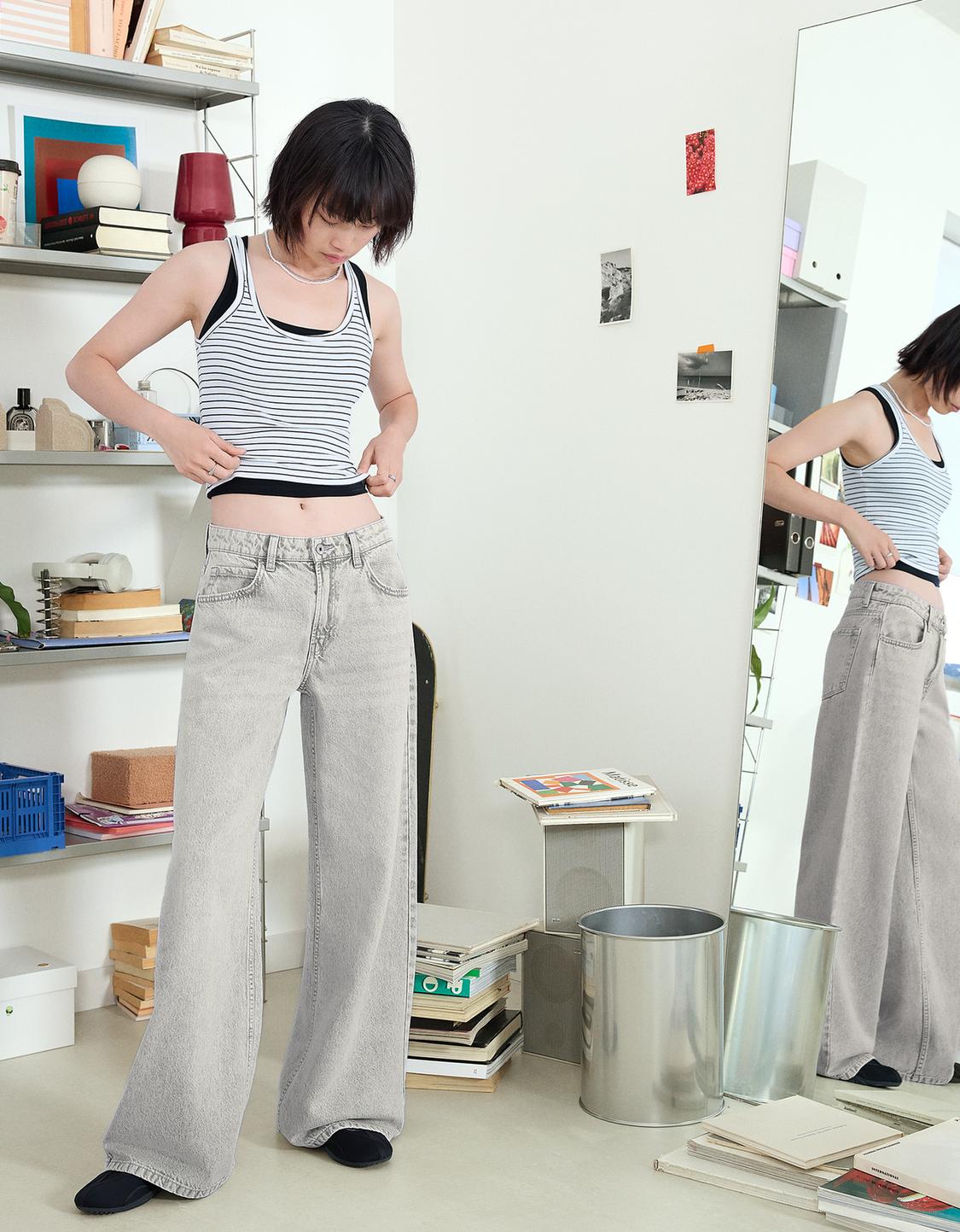 Wide-leg jeans