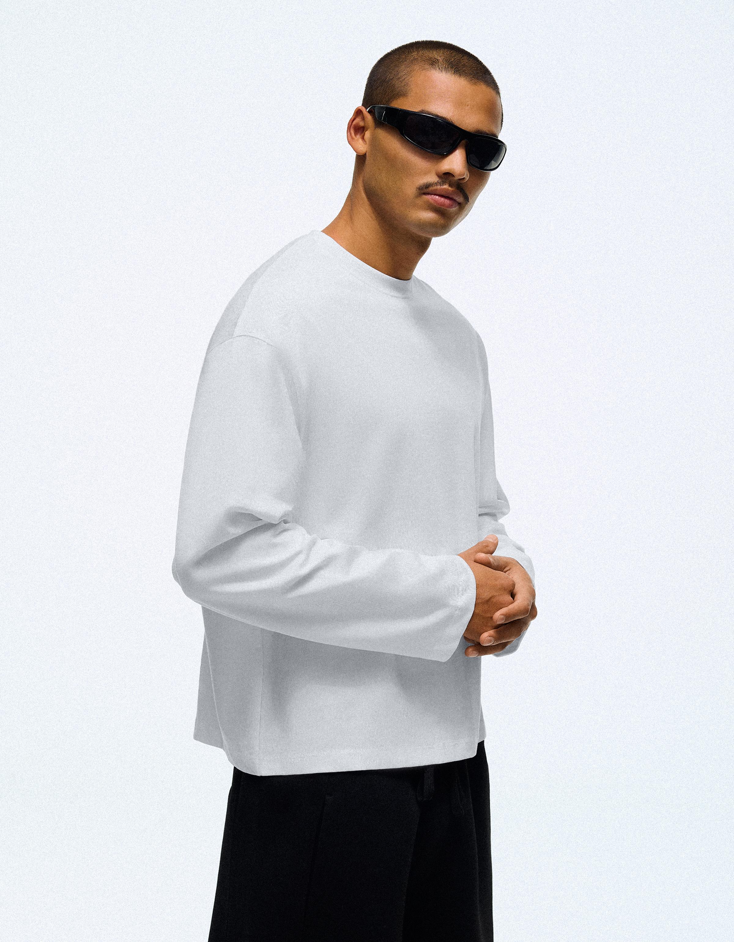 Bershka Koszulka Z Długim Rękawem Boxy Mężczyzna Biały