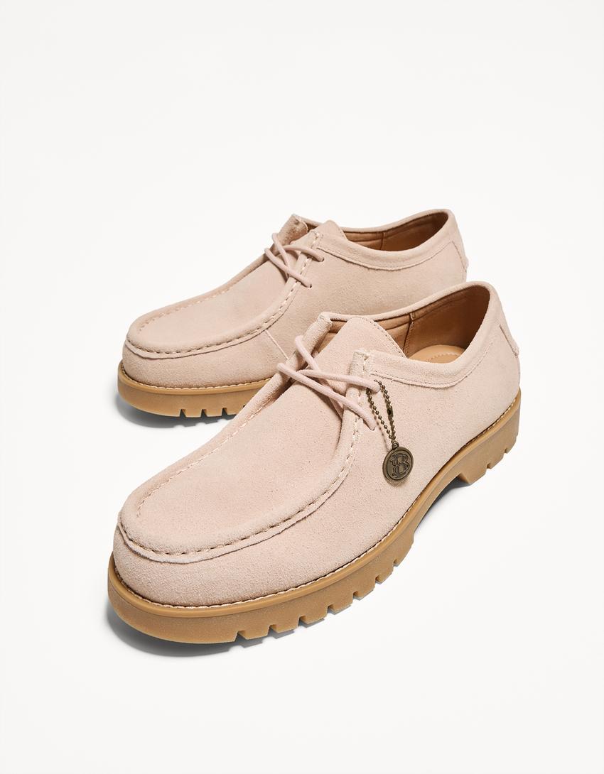 Mocassini navy in pelle scamosciata con portachiavi-Rosa-1