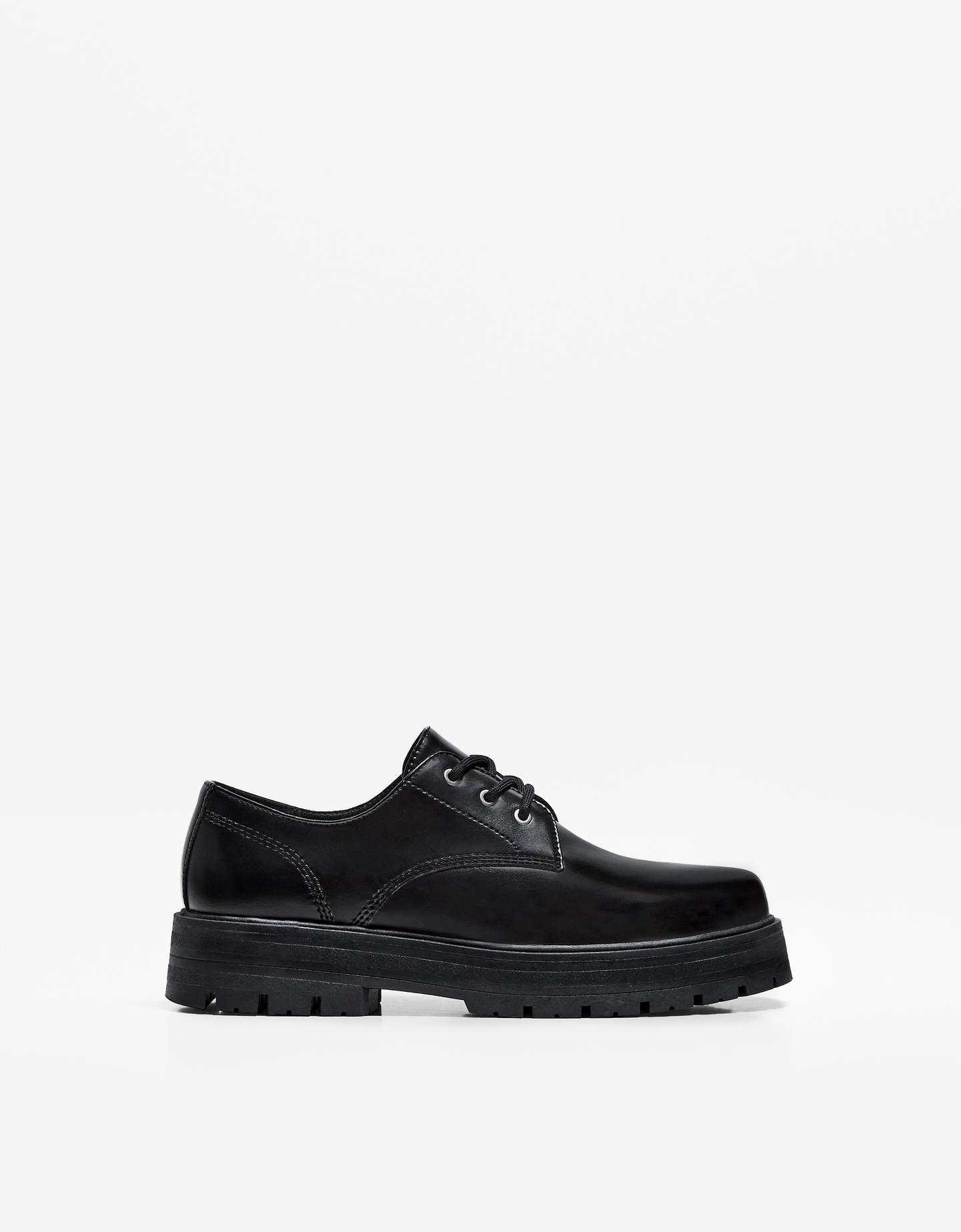 Bershka buty typu derby czarny