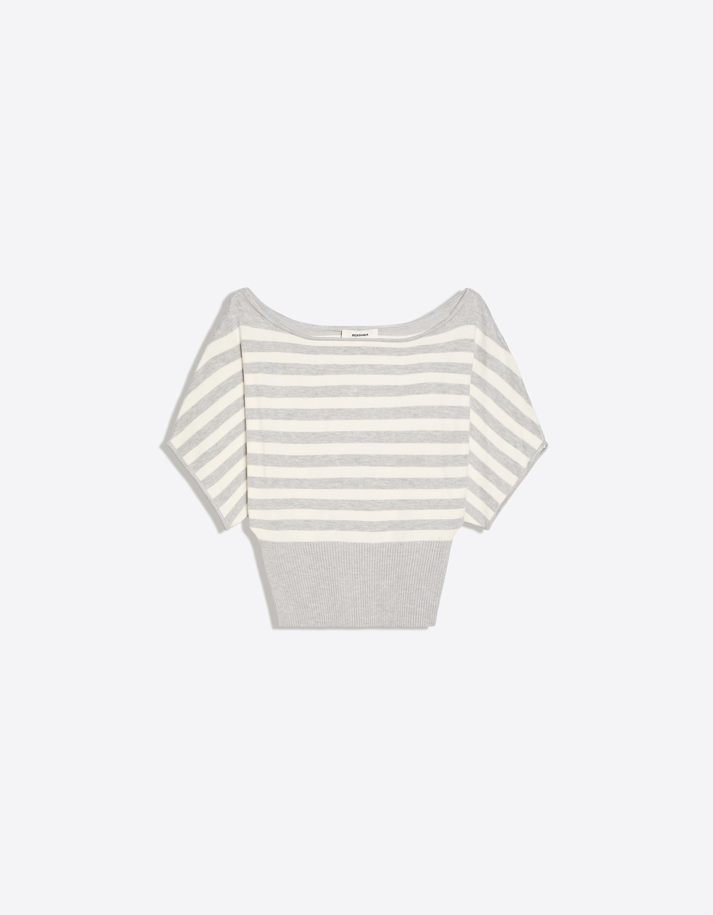 Asymmetric neck T-shirt — Grey