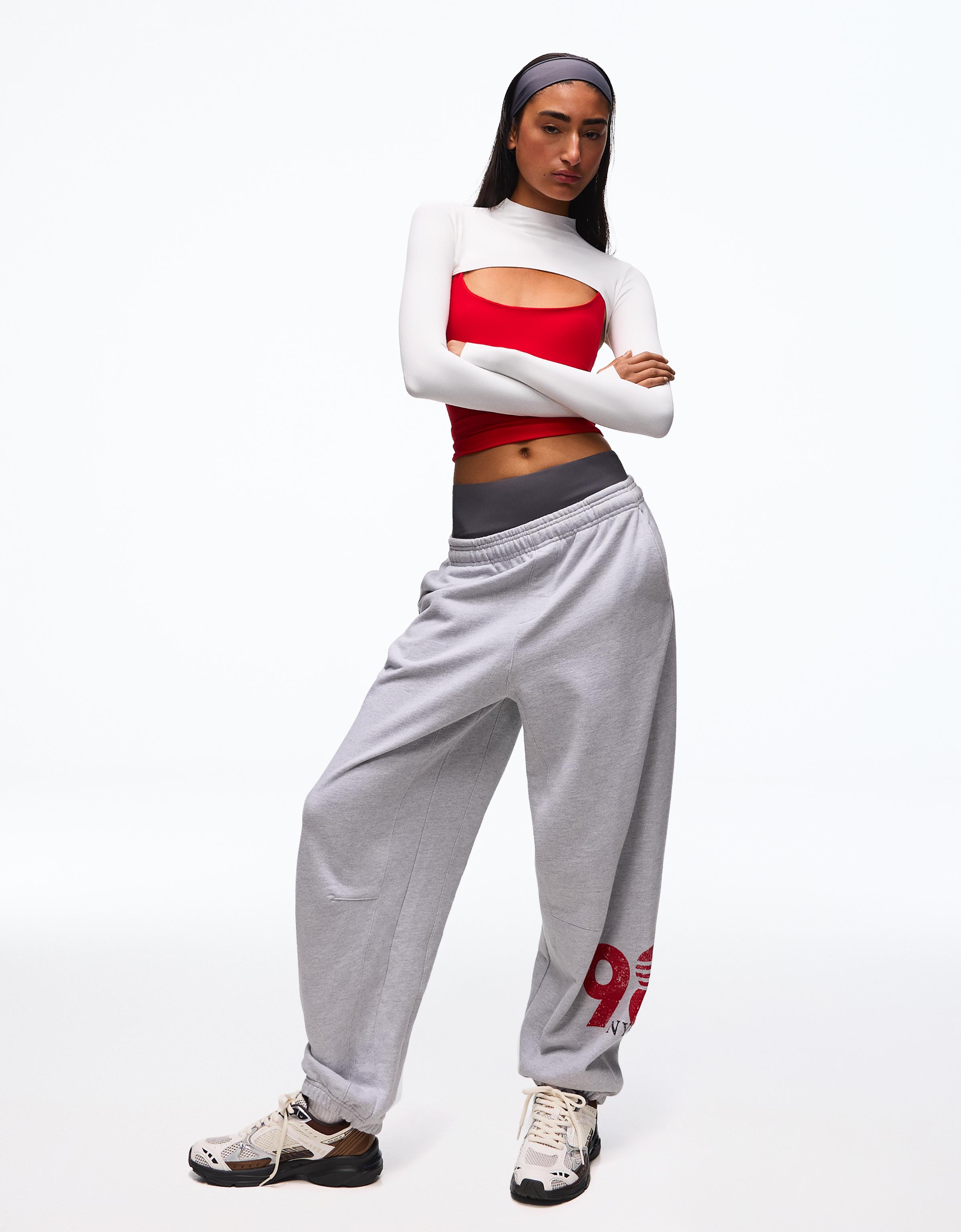 Graphic plush joggers — Mixed gray